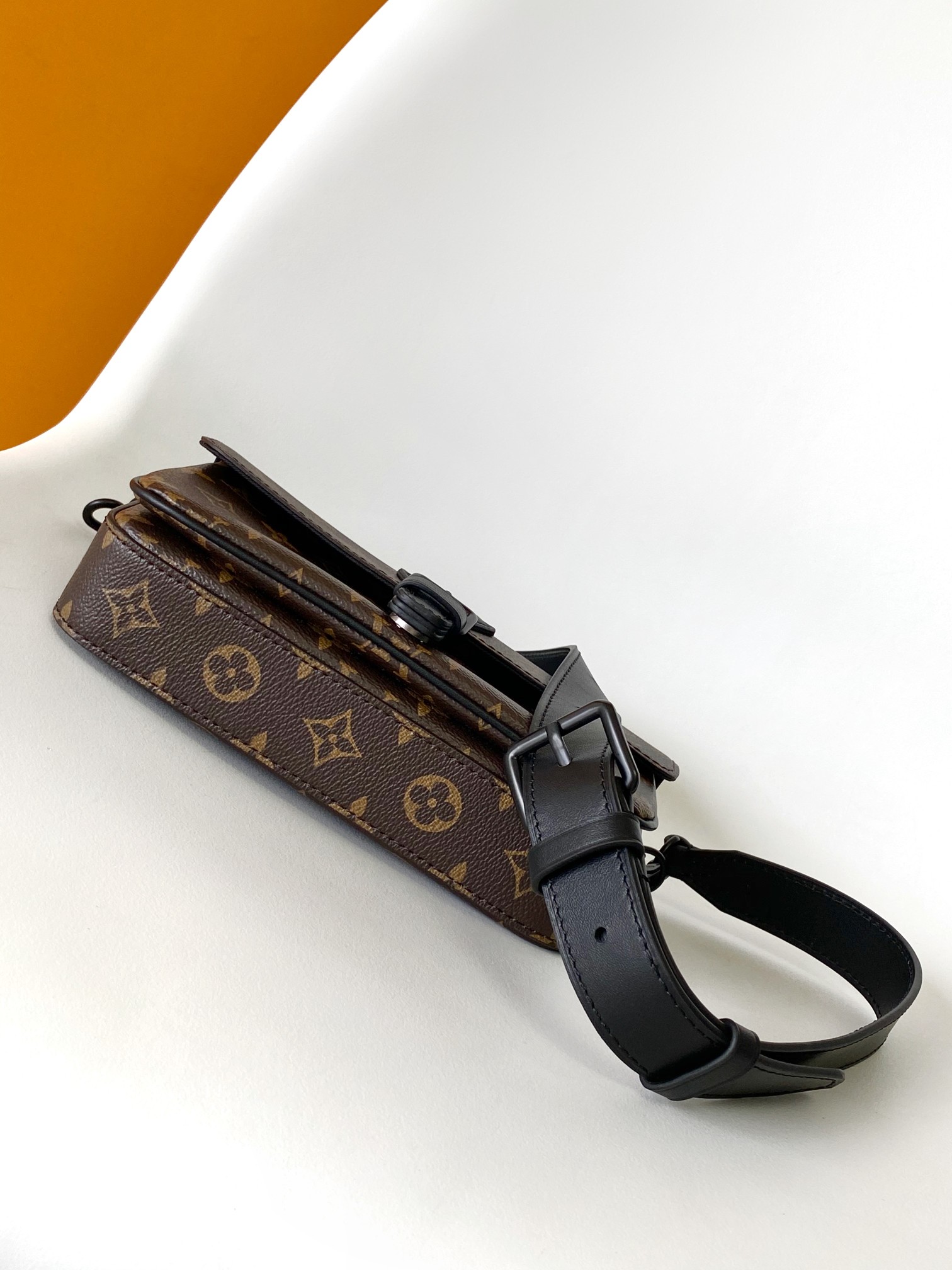 Louis Vuitton S-Lock Messenger PM