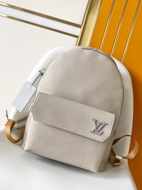 Louis Vuitton Aerogram Backpack: Stylish, Spacious, and Ready for Anything 1 Louis Vuitton Aerogram Backpack: Stylish, Spacious, and Ready for Anything
