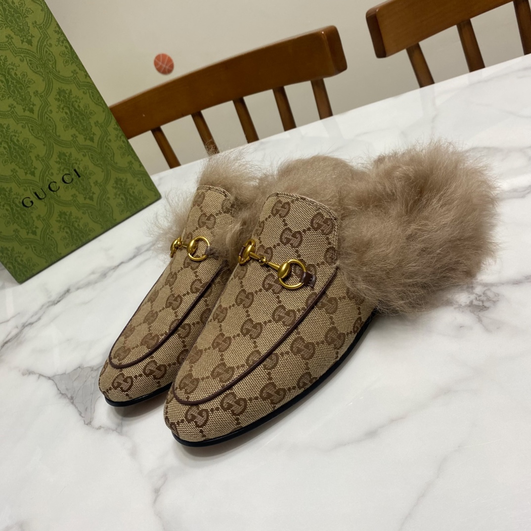 NO:692513,small, semi-trailer19860909小,半拖,Women's Shoes