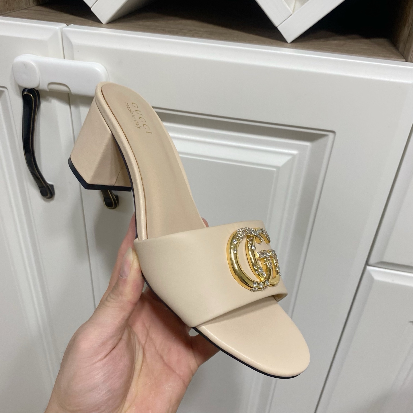 Gucci Women's Beige Leather Mules with Crystal GG Logo and Block Heel 7 i1736457461970 7470 0 5