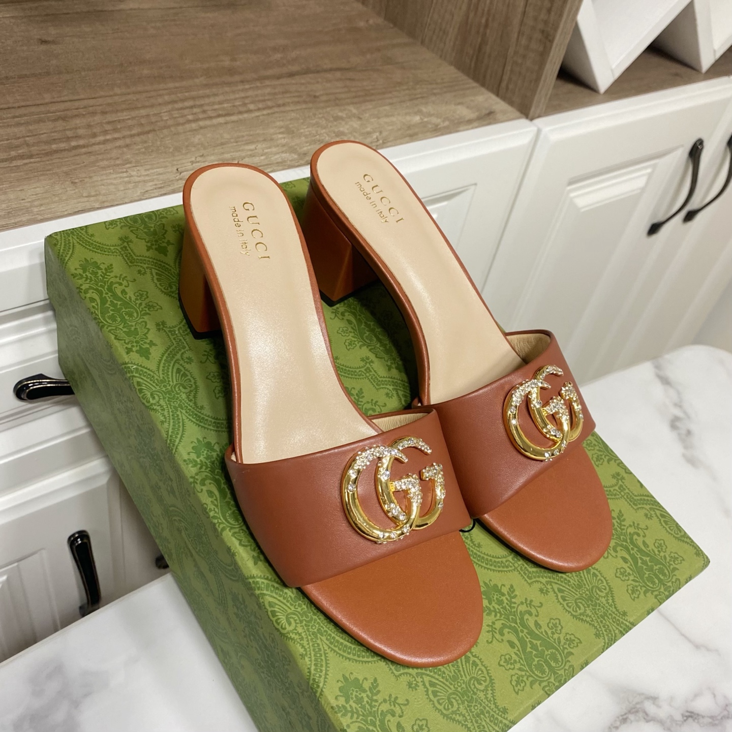 Gucci Women's Leather Mules With Crystal Embellished GG Hardware 9 i1736457511154 2454 0 7