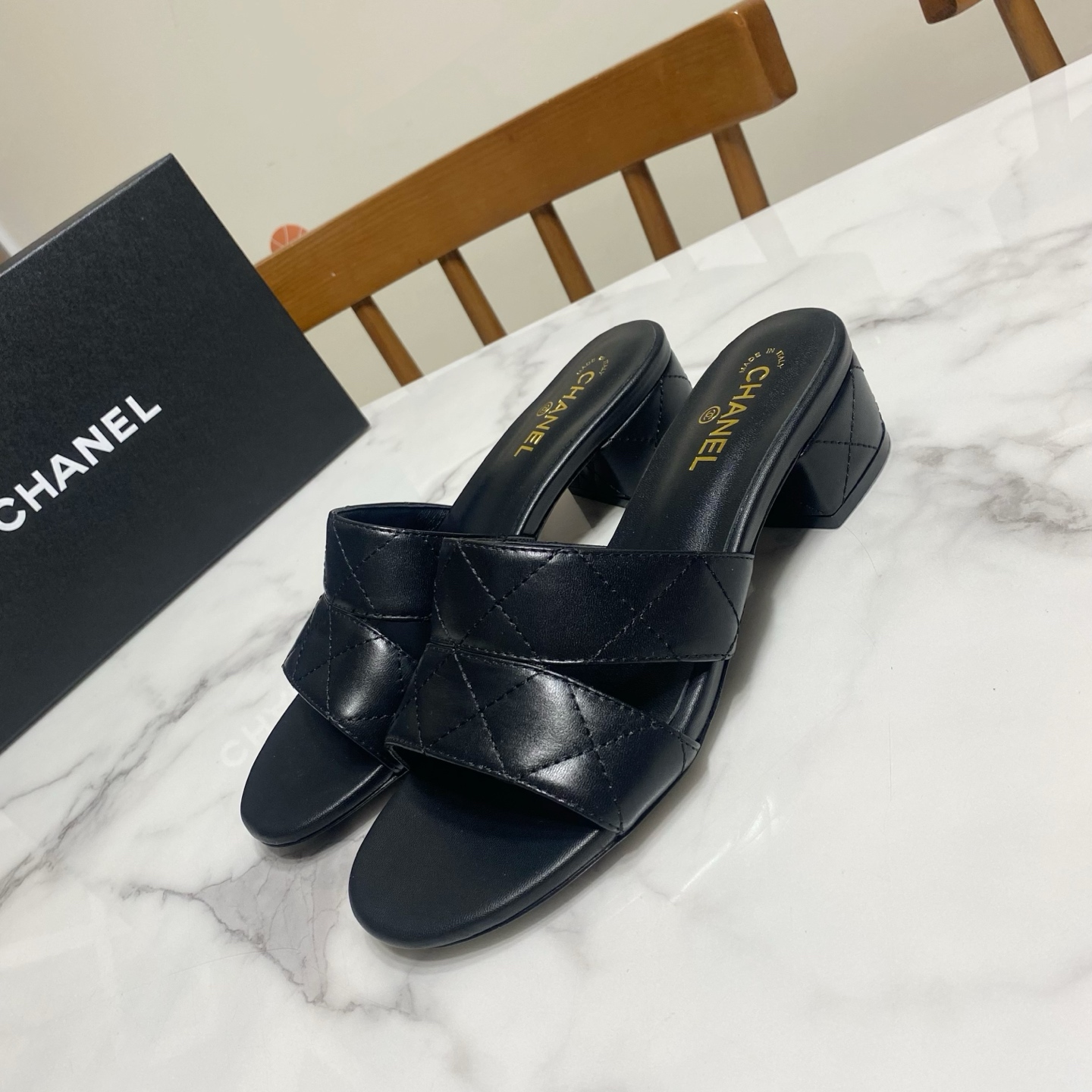 NO:261329,black slippers slippers19860909黑色,拖鞋,slippers,Women's Shoes