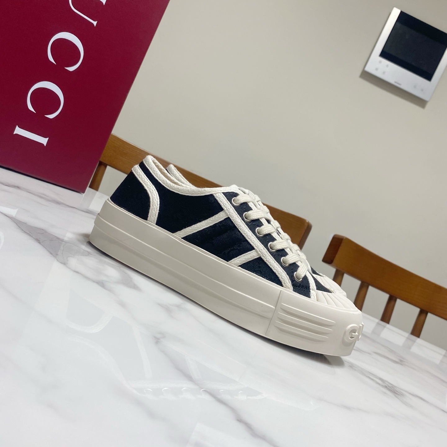 Gucci GG Canvas Platform Sneakers Stylish and Comfortable,Elevate Your Look 4 i1744493138670 4399 0 1