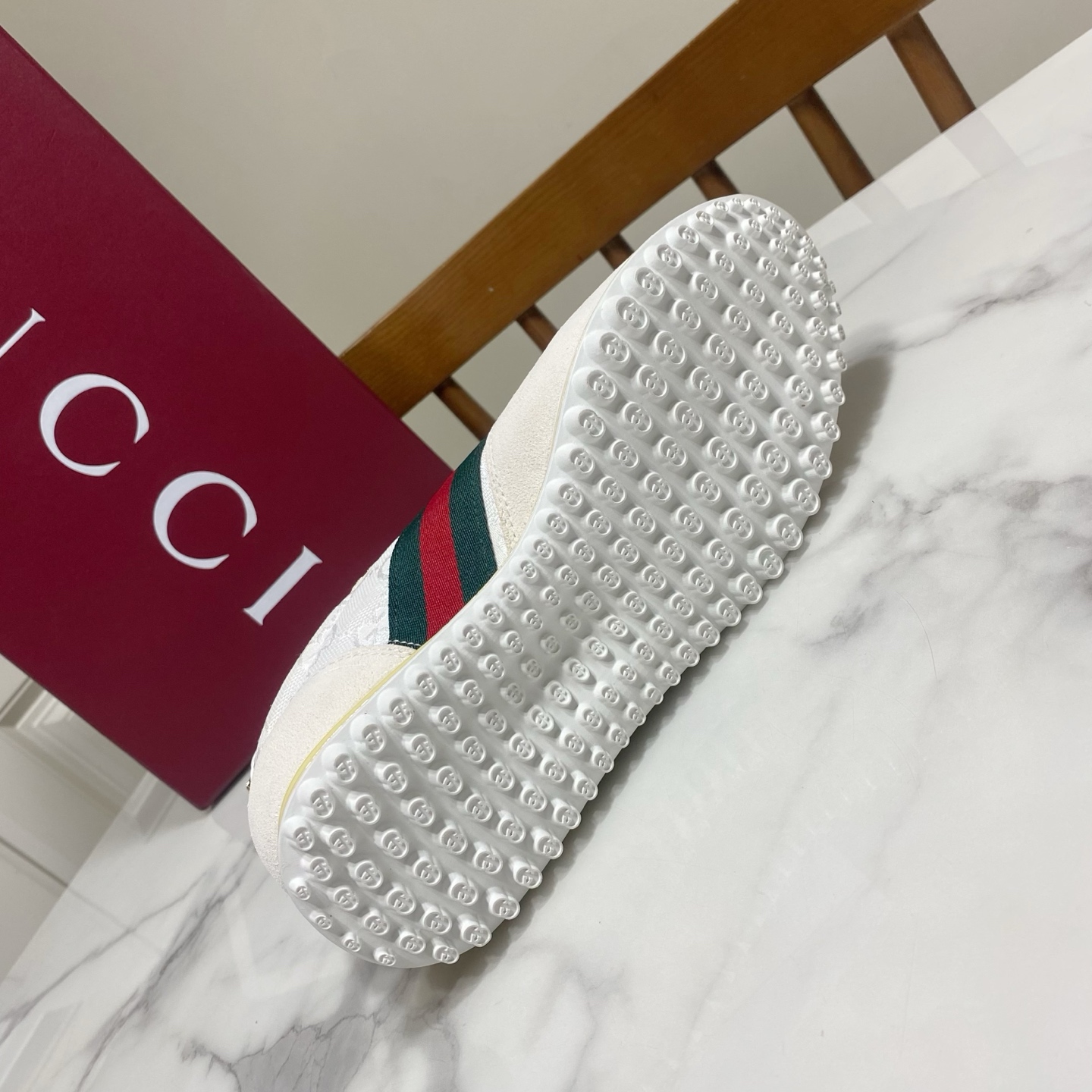 Gucci Re-motion Sneakers with Detachable Ankle Strap, Fashionable Design 6 i1744534932011 1135 0 4