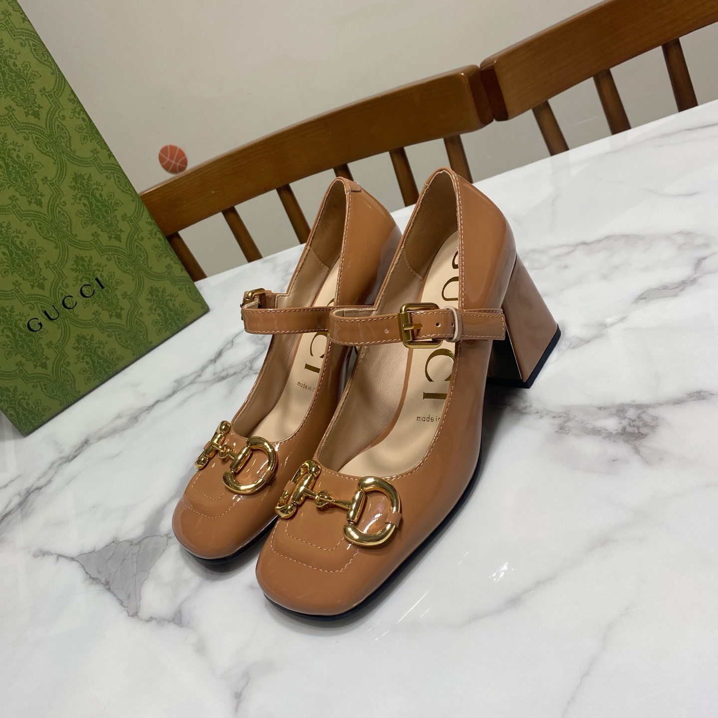 NO:261257,Patent leather brown, single shoes19860909漆皮棕,单鞋,Women's Shoes