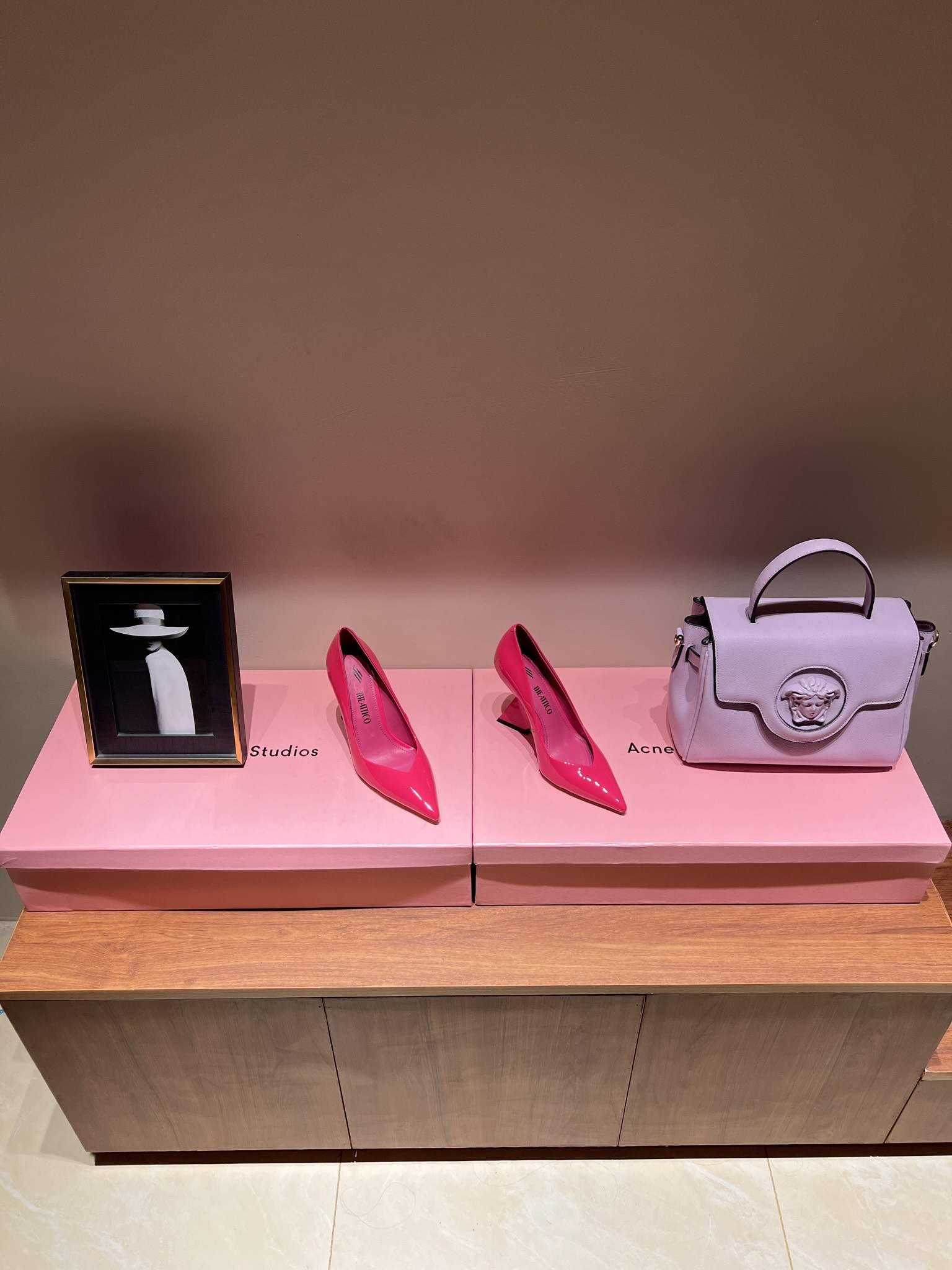 Luxurious Italian Designer Brand: The Attico’s Top Editions and Fashionable Aesthetics - 图片 2