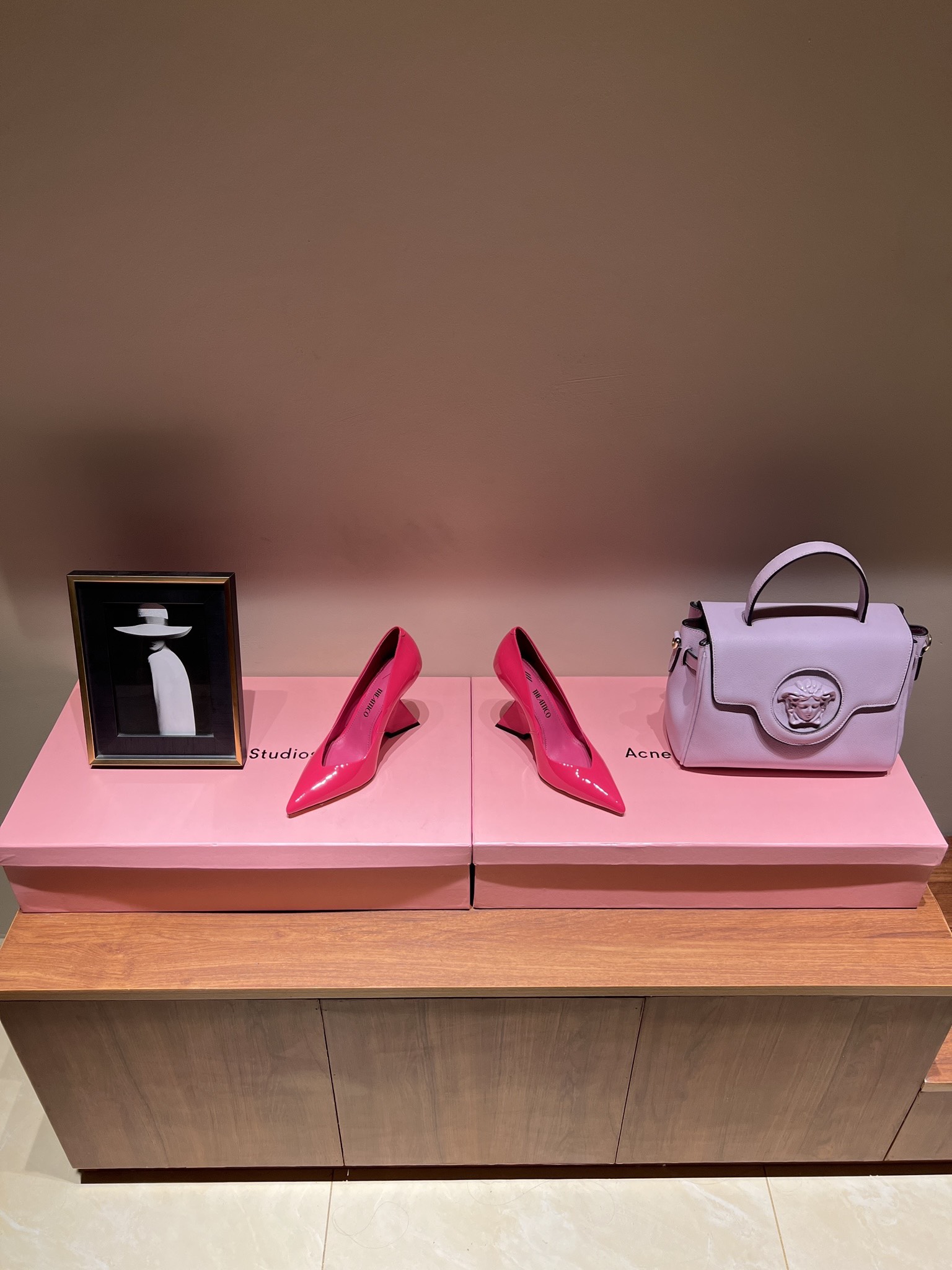 Luxurious Italian Designer Brand: The Attico’s Top Editions and Fashionable Aesthetics - 图片 3