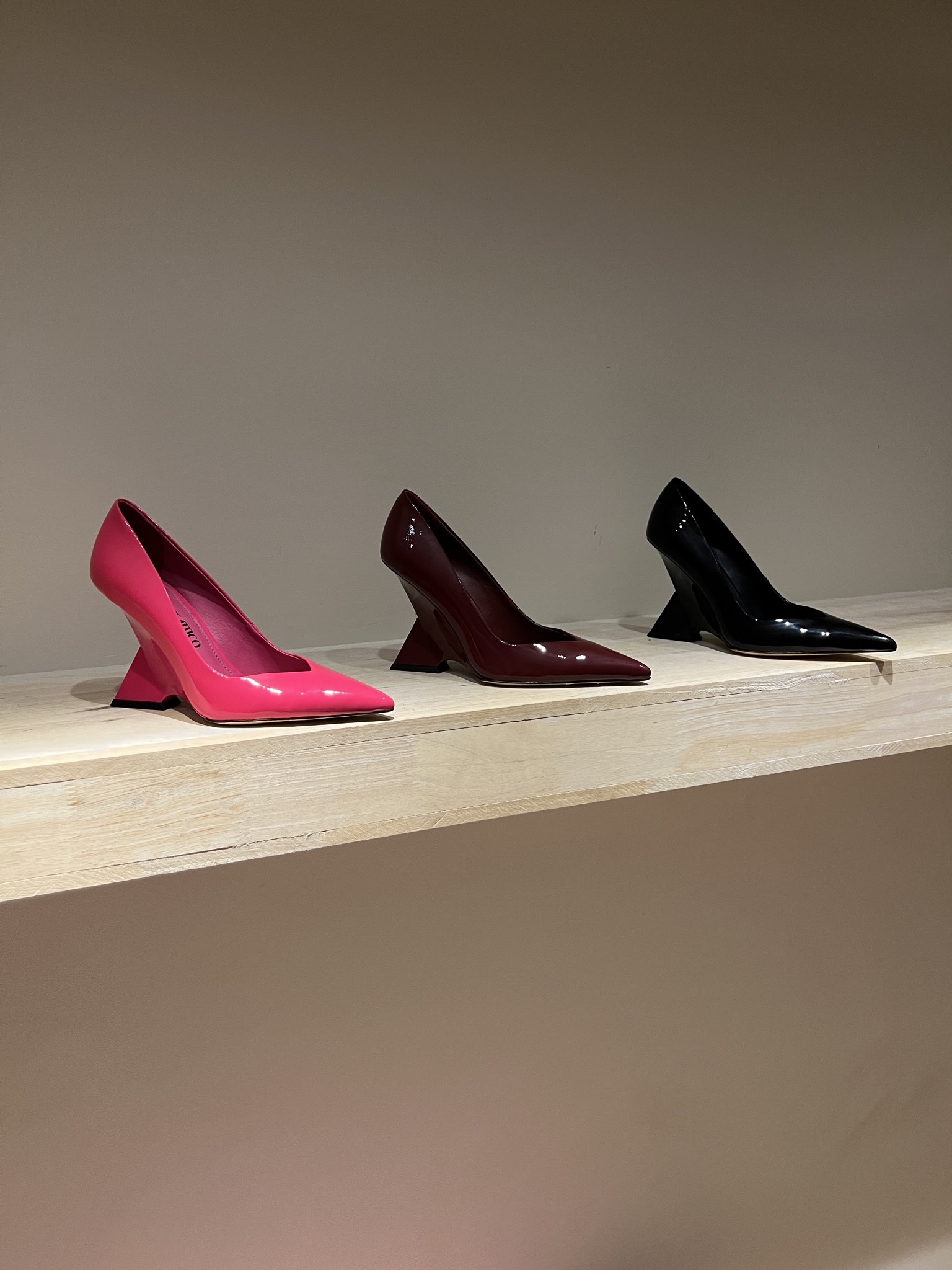 Luxurious Italian Brand The Attico: Retro-Inspired Fashion with Impressive Designs - 图片 9