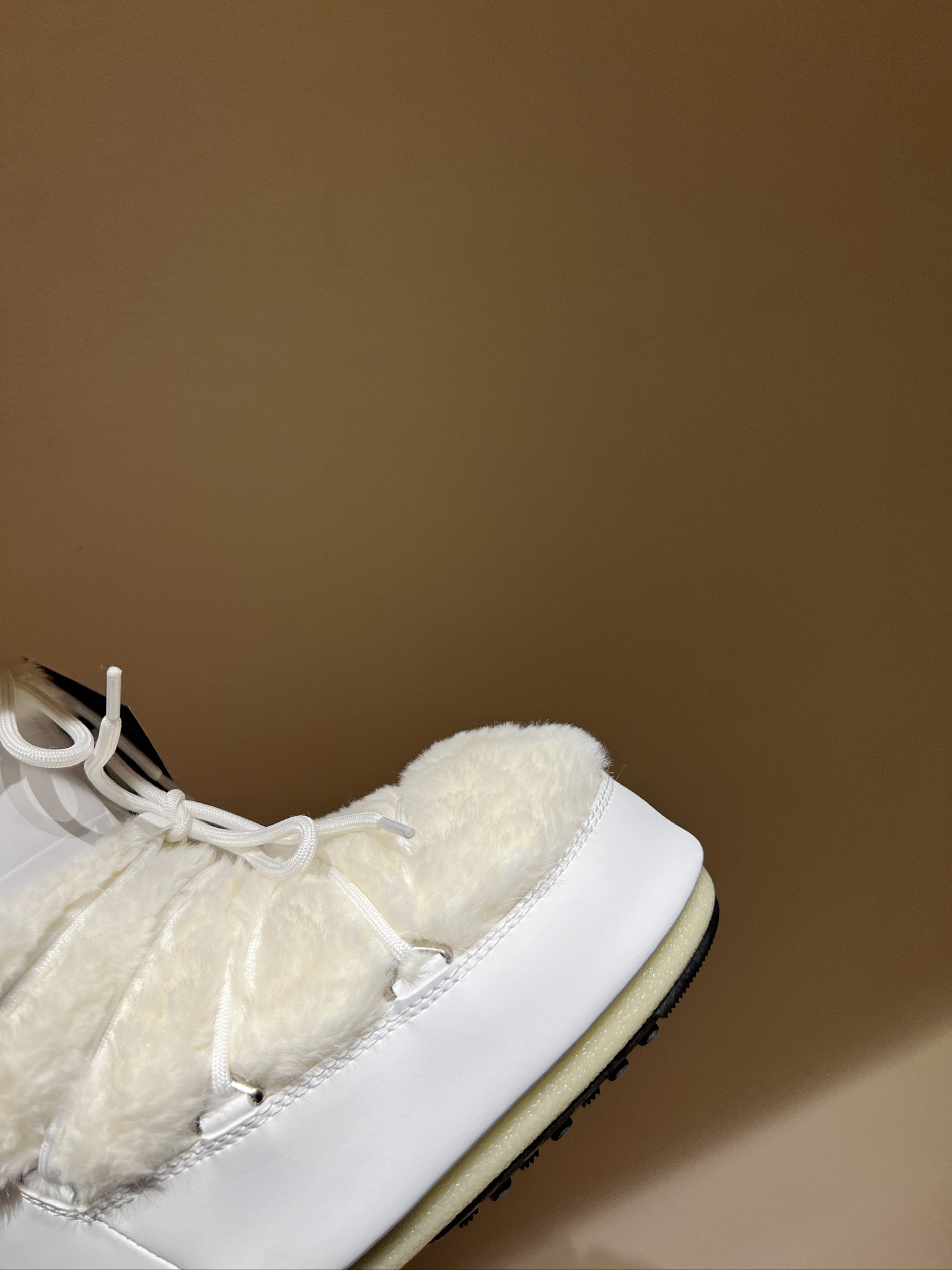 Fashion Revival: Moon Boots Making a Comeback in 2021 - 图片 4