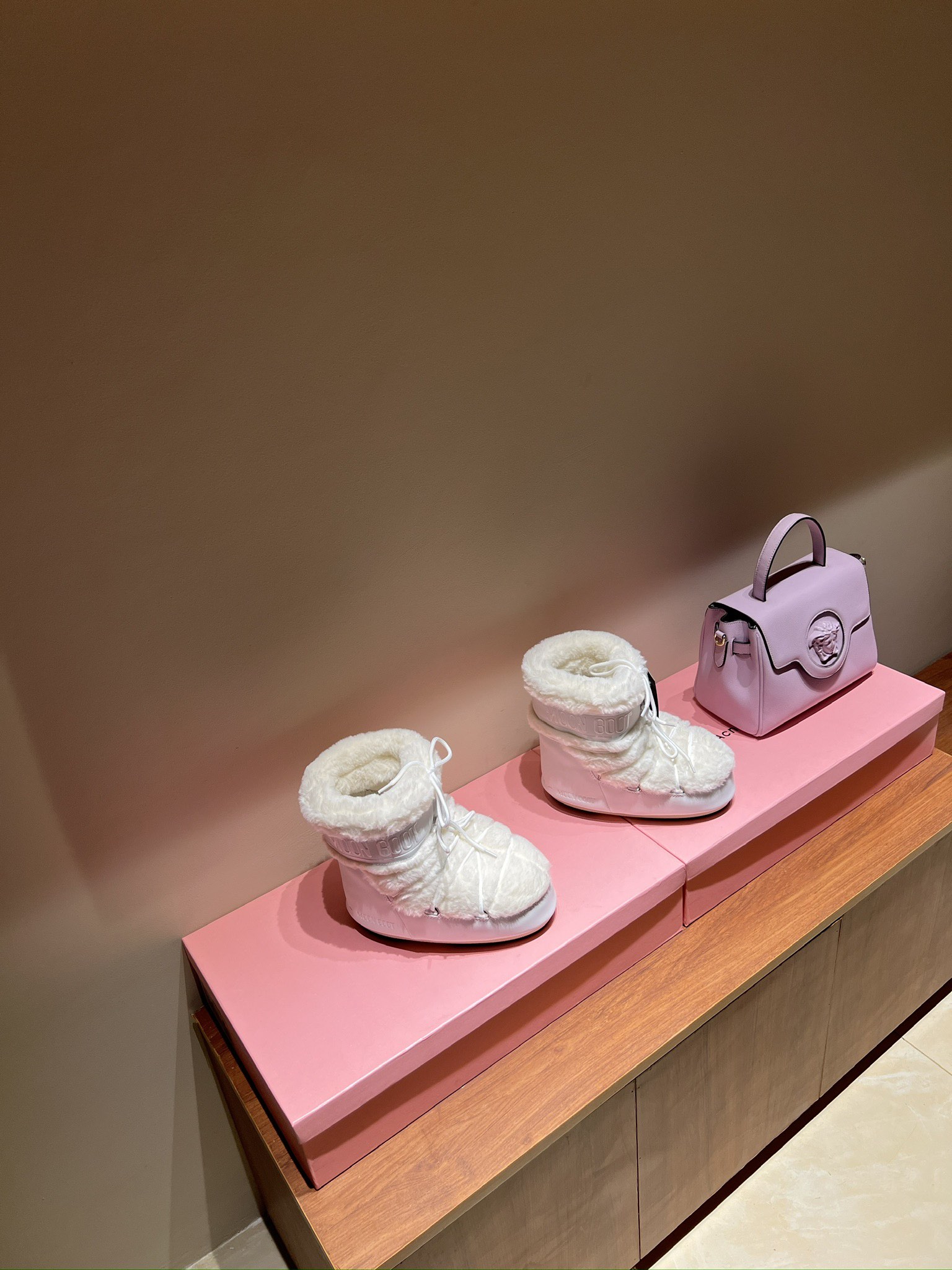 Fashion Revival: Moon Boots Making a Comeback in 2021