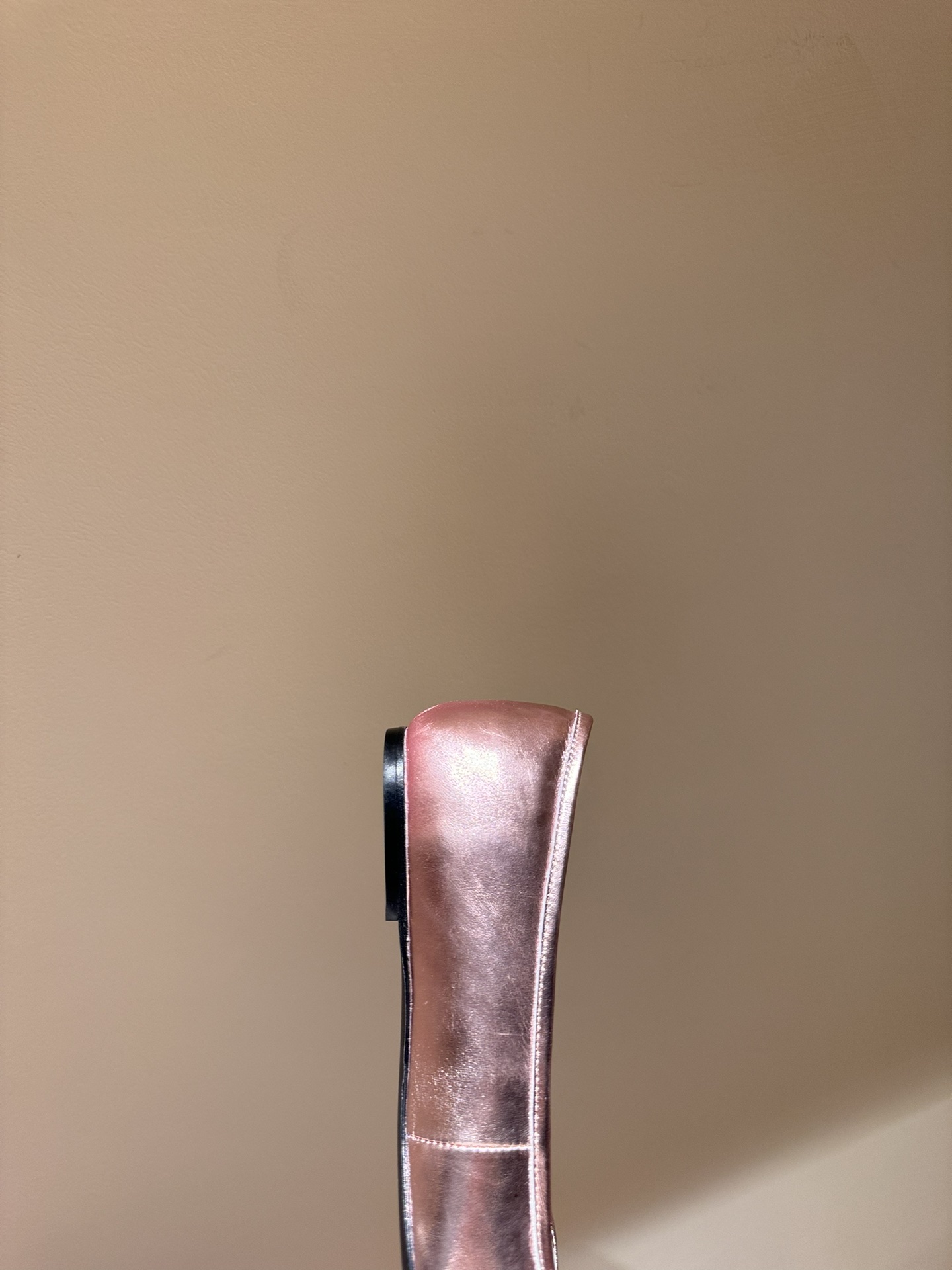 “Top Edition: Ballet Shoes with Sheep Hides and Glits, 2024 Summer Collection” - 图片 6