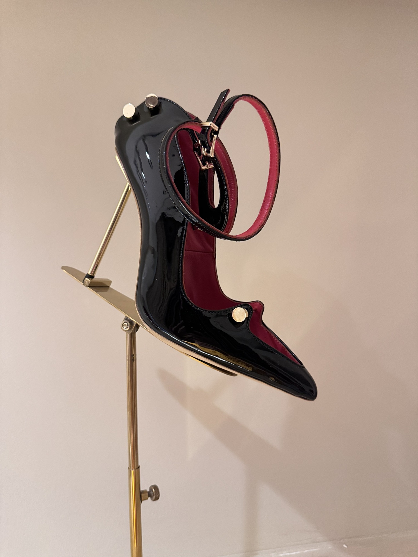 “2024 New HARDOT Mini-Metallic Heels with Crystal Coating and Real Skin Bottom” - 图片 9