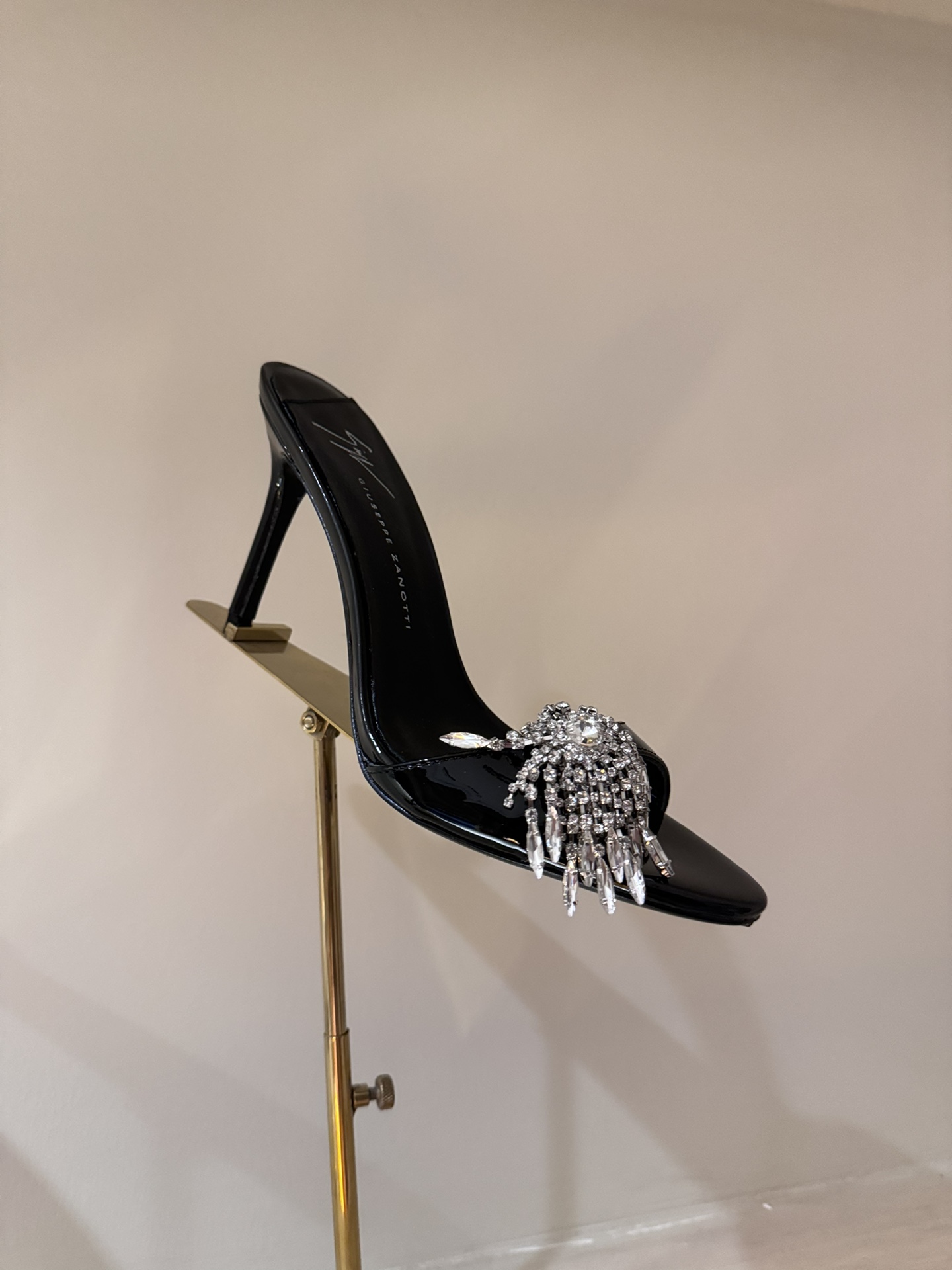 Giuseppe Zanotti SS2024 Summer Collection: Diamond Single Shoes/Trackers Series - 图片 8