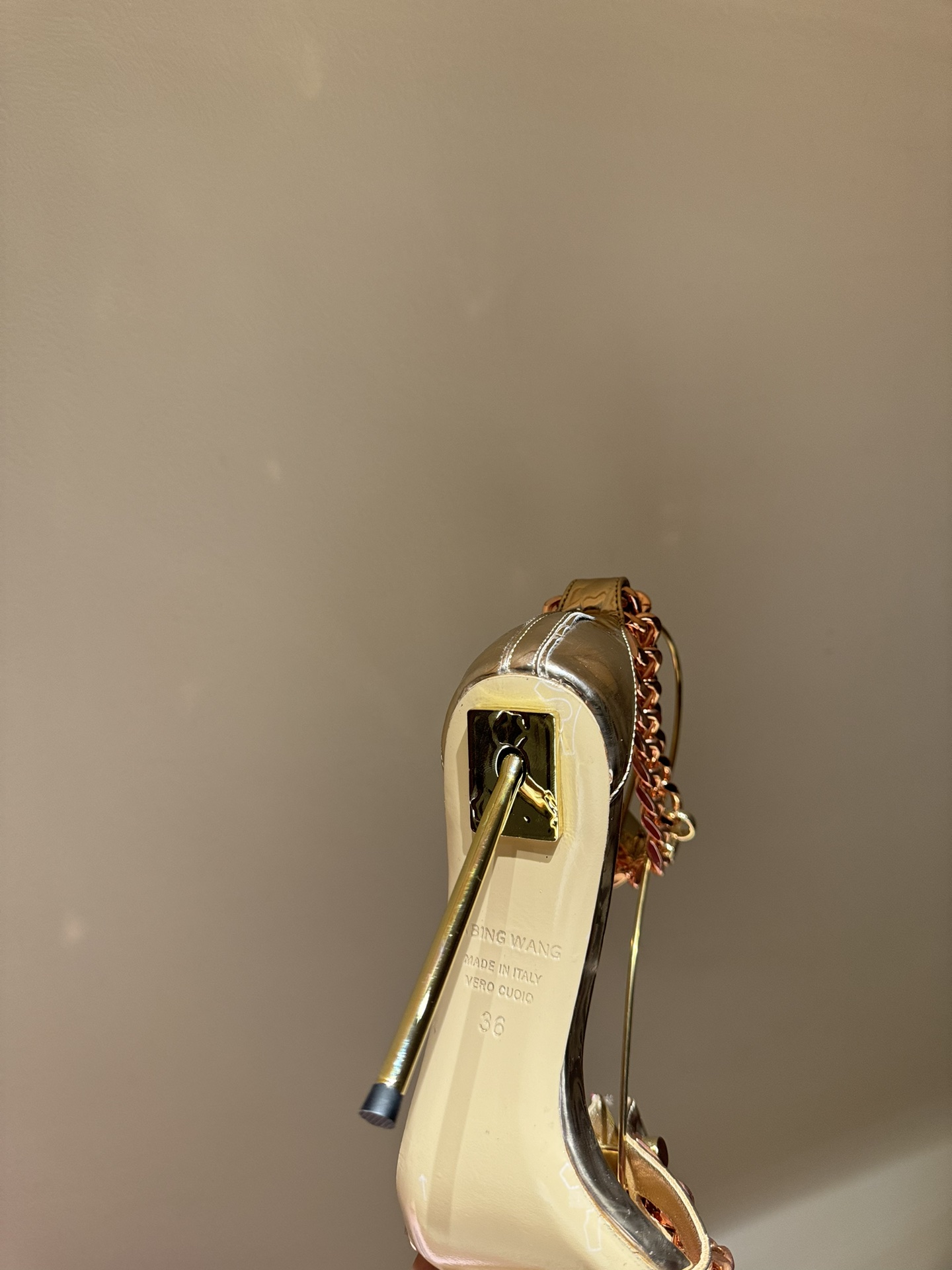 Stylish 777 High Heels with Crystal Coating and Metallic Finish – 2024 Collection - 图片 7