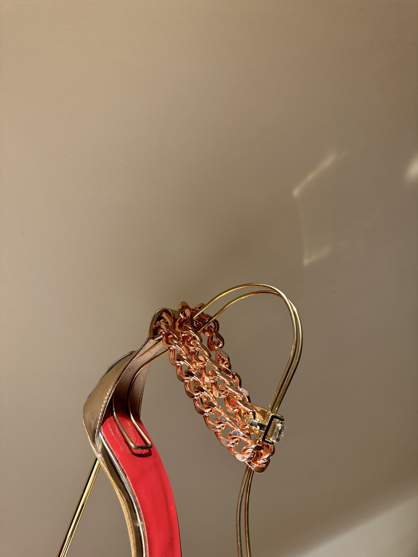 Stylish 777 High Heels with Crystal Coating and Metallic Finish – 2024 Collection - 图片 5