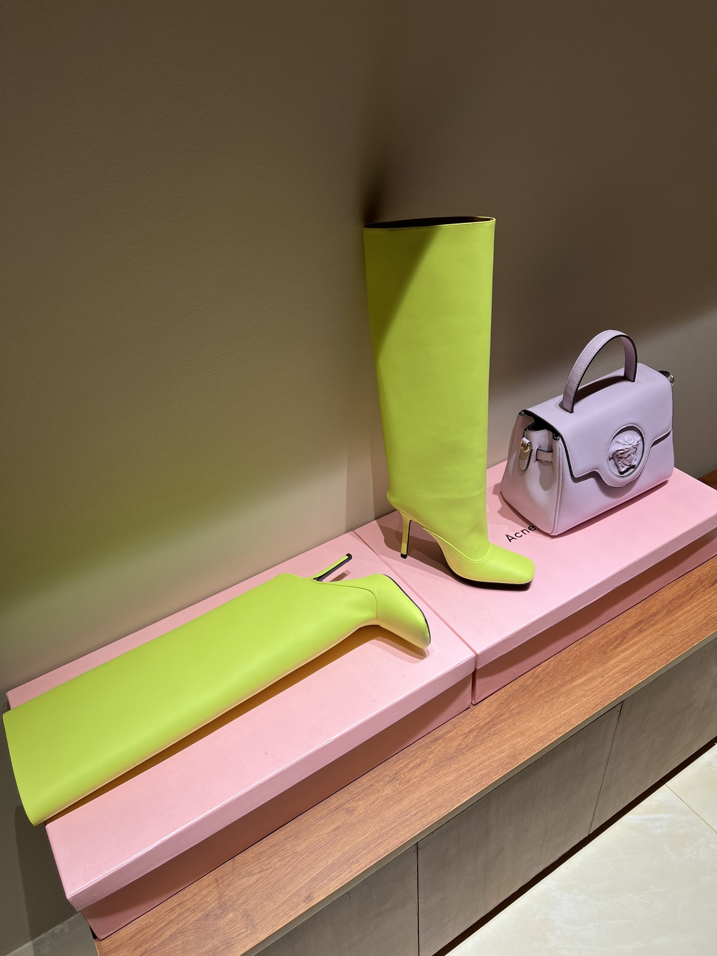 Luxury Italian Attico 2024 Autumn Boots: Perfect Display of Fashion and Elegance