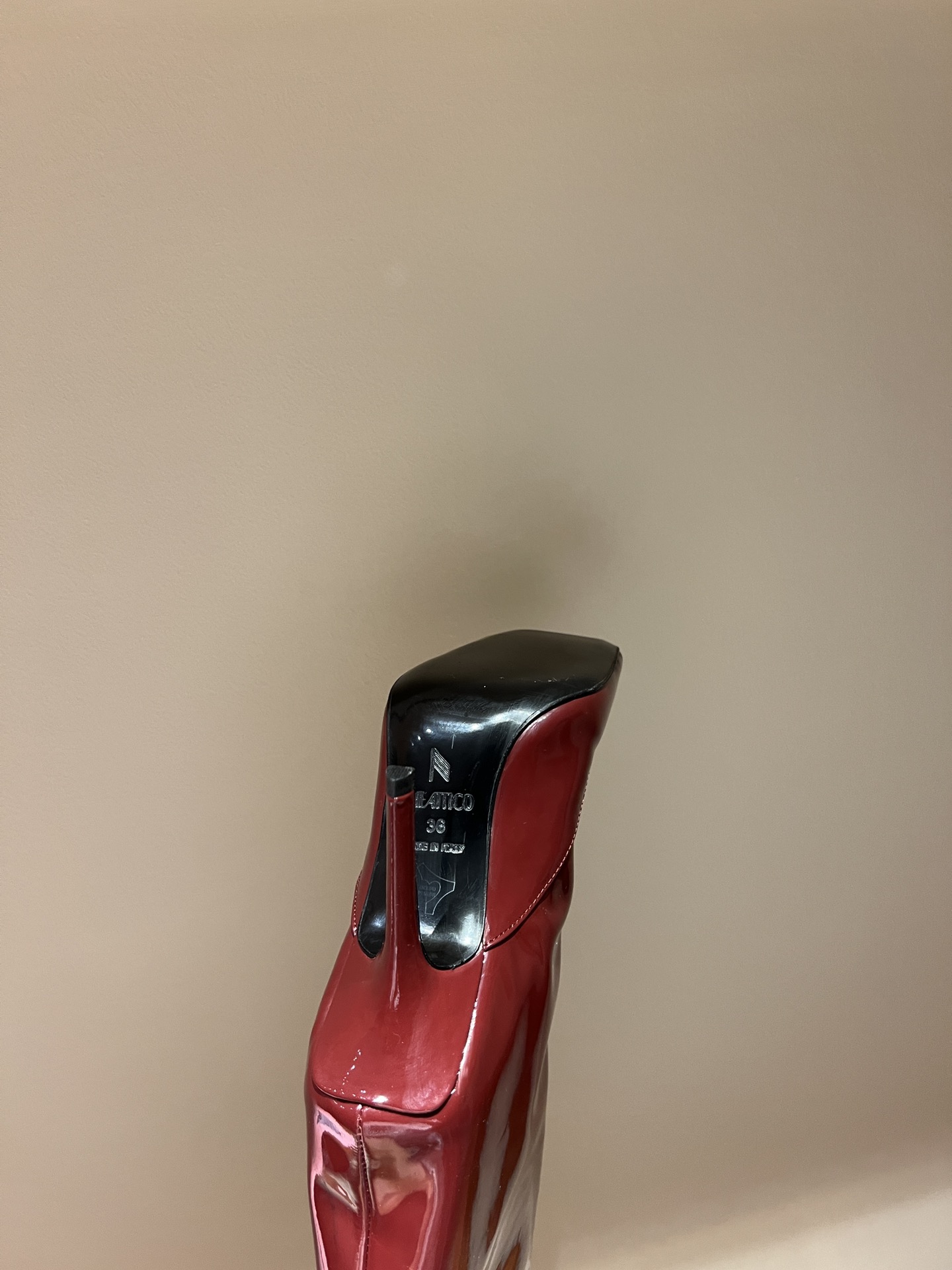 Luxurious Italian Attico 2024 Autumn Boots: Perfect Blend of Fashion and Luxury - 图片 9