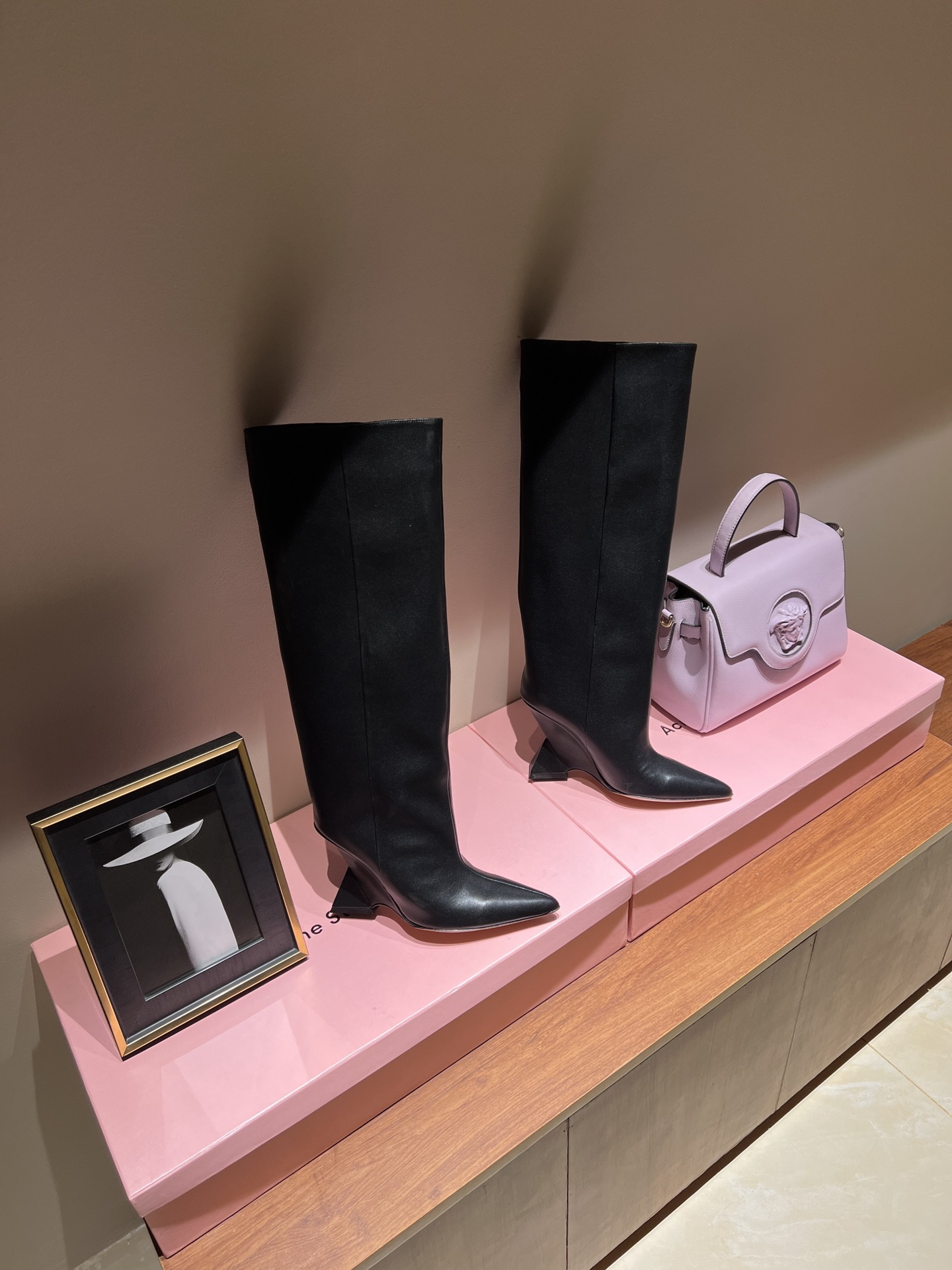 Luxurious Italian Attico 2024 Pointy Straight Boots: Fashionable, Stylish, and High-Quality.