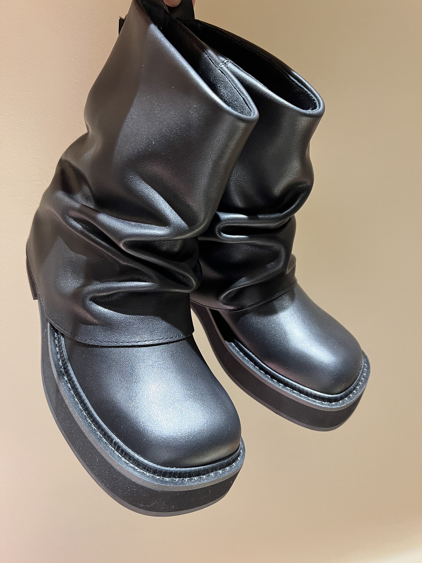 Luxury Italian Attico 2024 FW Thick Underpants Boots: Perfect Display of Fashion & Style - 图片 9