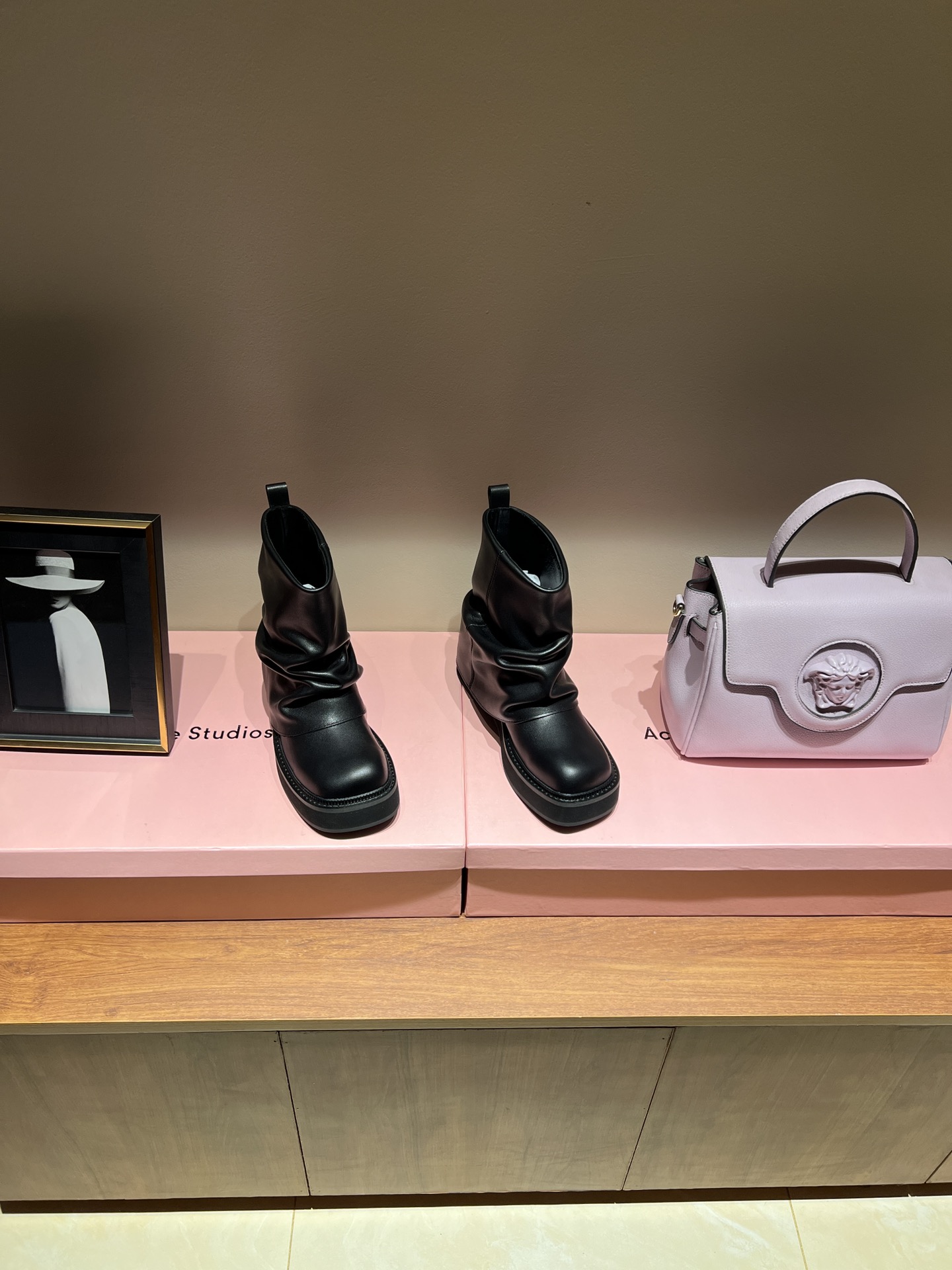 Luxury Italian Attico 2024 FW Thick Underpants Boots: Perfect Display of Fashion & Style - 图片 2