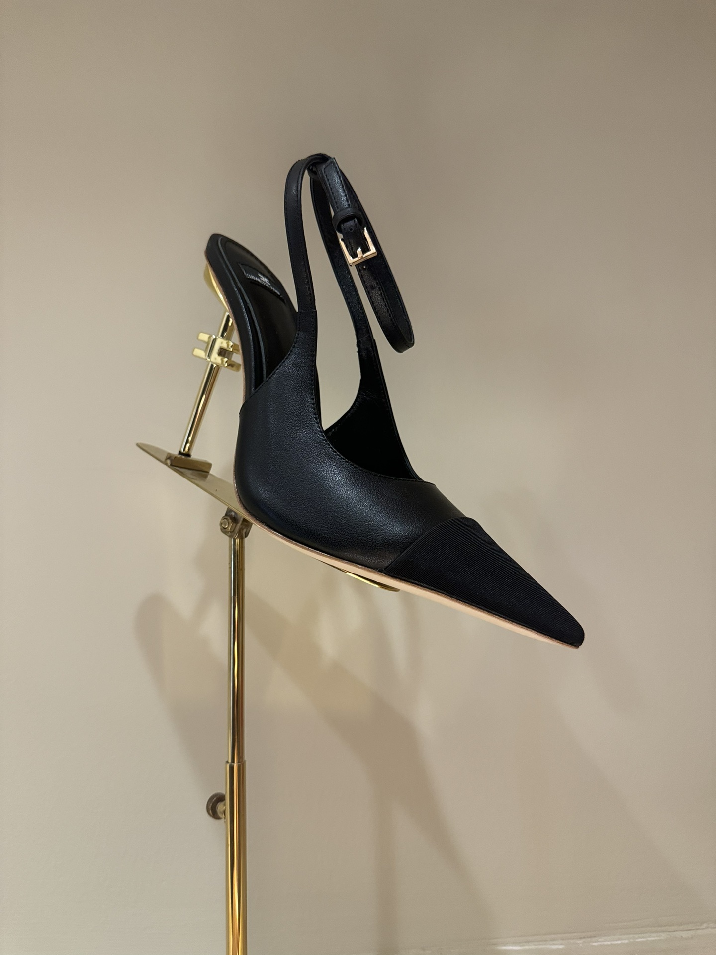 Luxurious Elisabetta Franchi French Heels: Light, Elegant, and Stylish Collection. - 图片 9