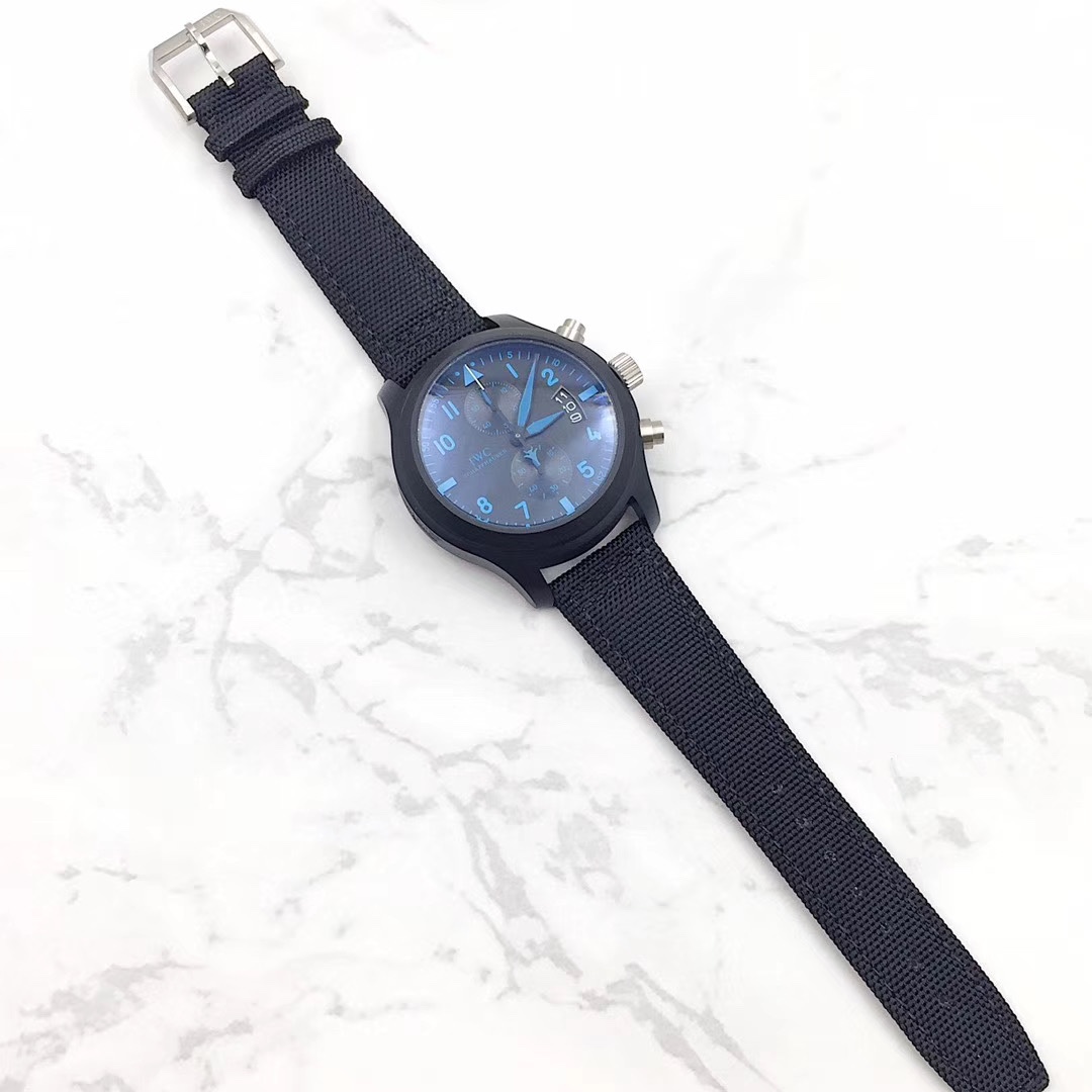 IWC飛行士シリーズTOP GUN Miramar腕時計 - 男性向け高品質モデル