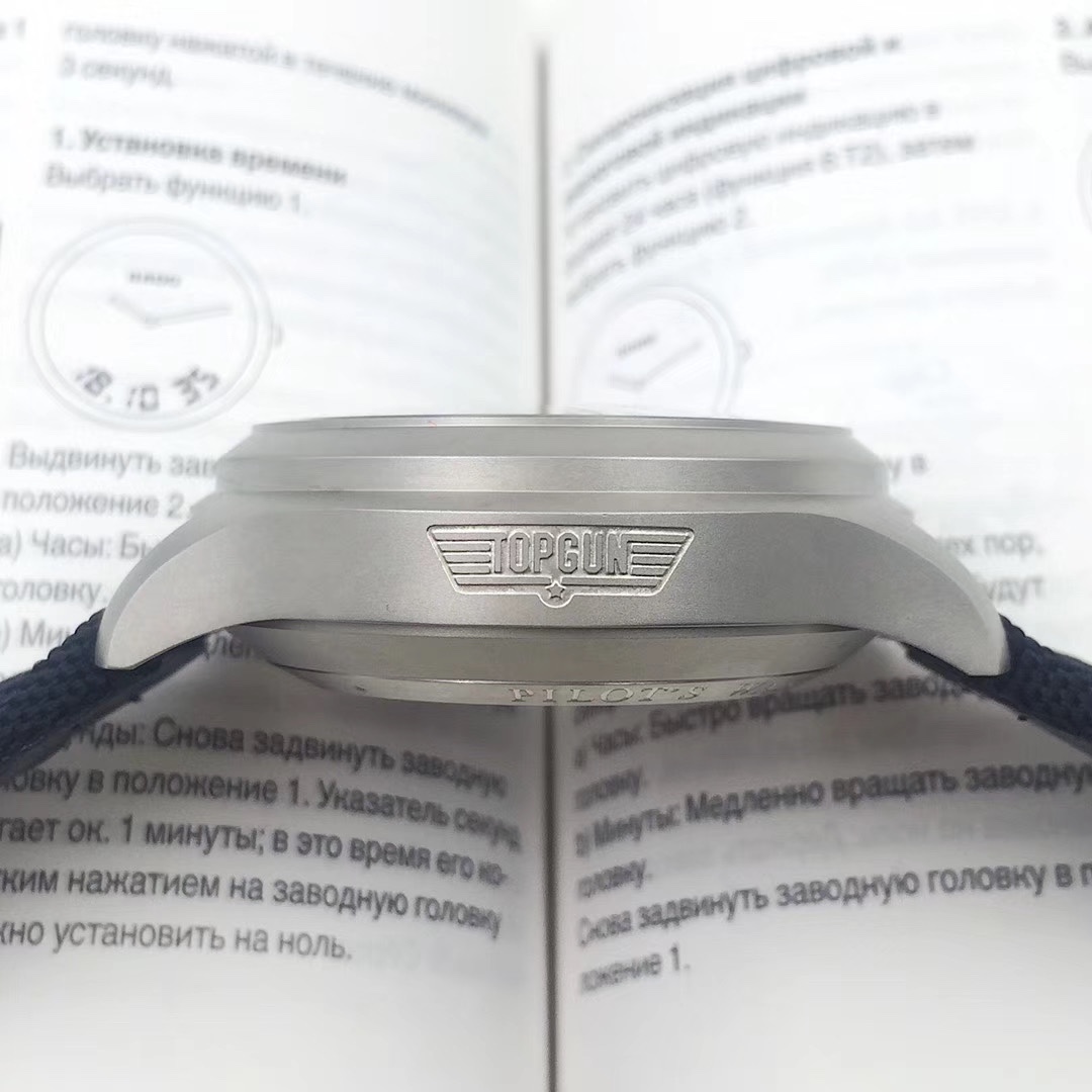 IWC飛行士シリーズTOP GUN Miramar腕時計 - 男性向け高品質モデル