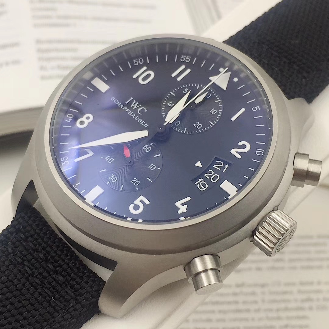 IWC飛行士シリーズTOP GUN Miramar腕時計 - 男性向け高品質モデル