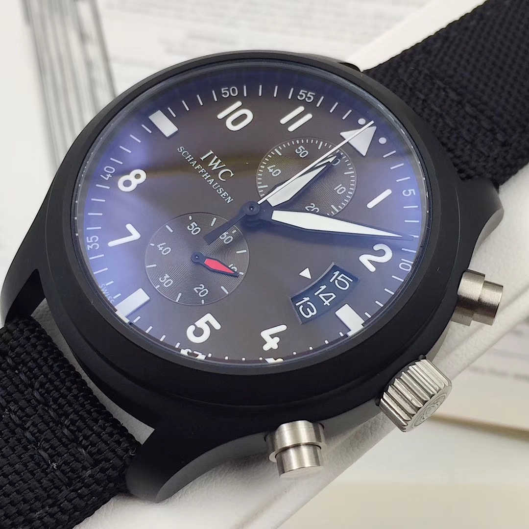 IWC飛行員シリーズTOP GUN Miramar腕時計 男性用