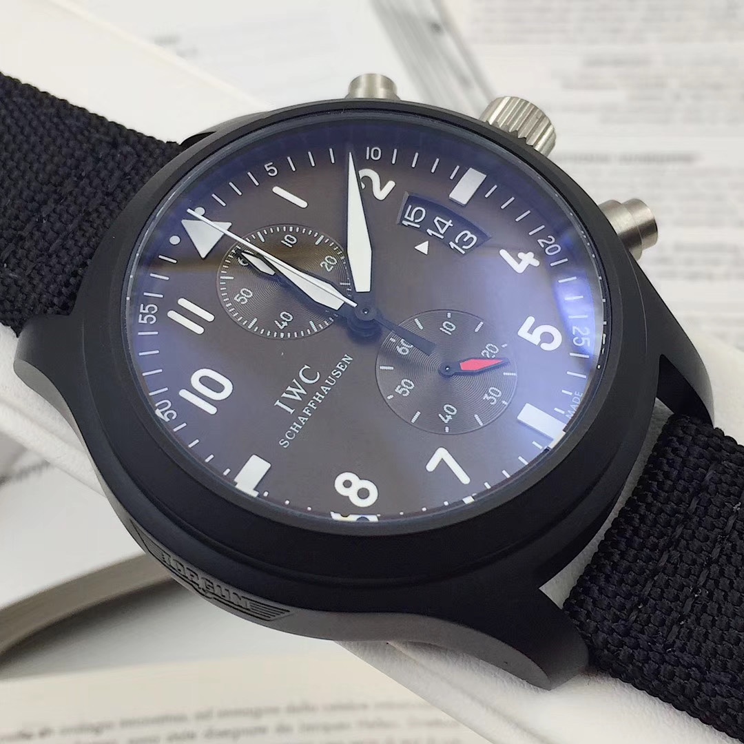 IWC飛行員シリーズTOP GUN Miramar腕時計 男性用