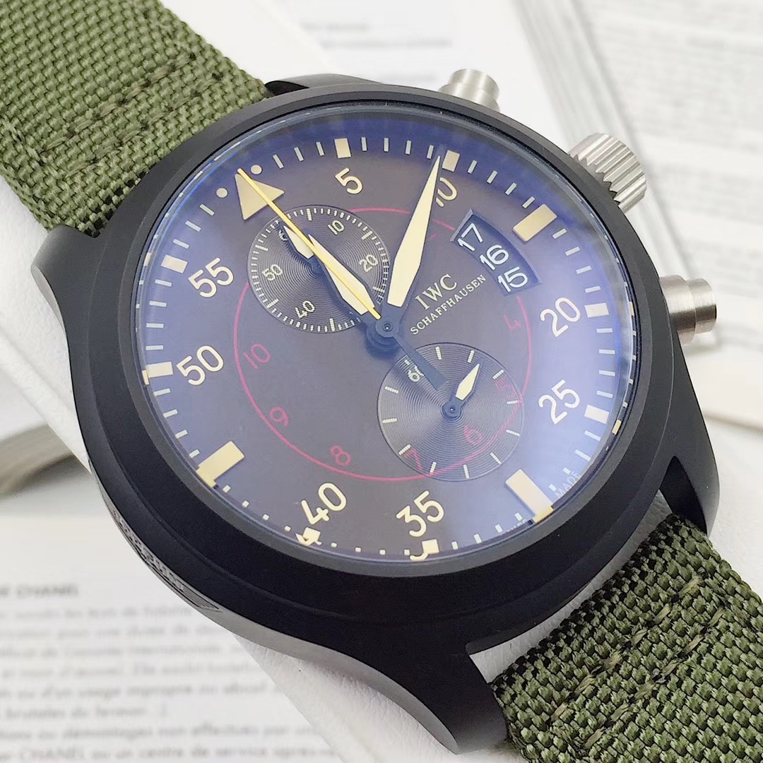 IWC飛行士シリーズTOP GUN Miramar メンズ腕時計