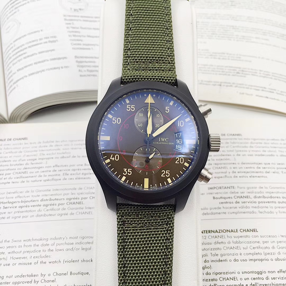 IWC飛行士シリーズTOP GUN Miramar メンズ腕時計