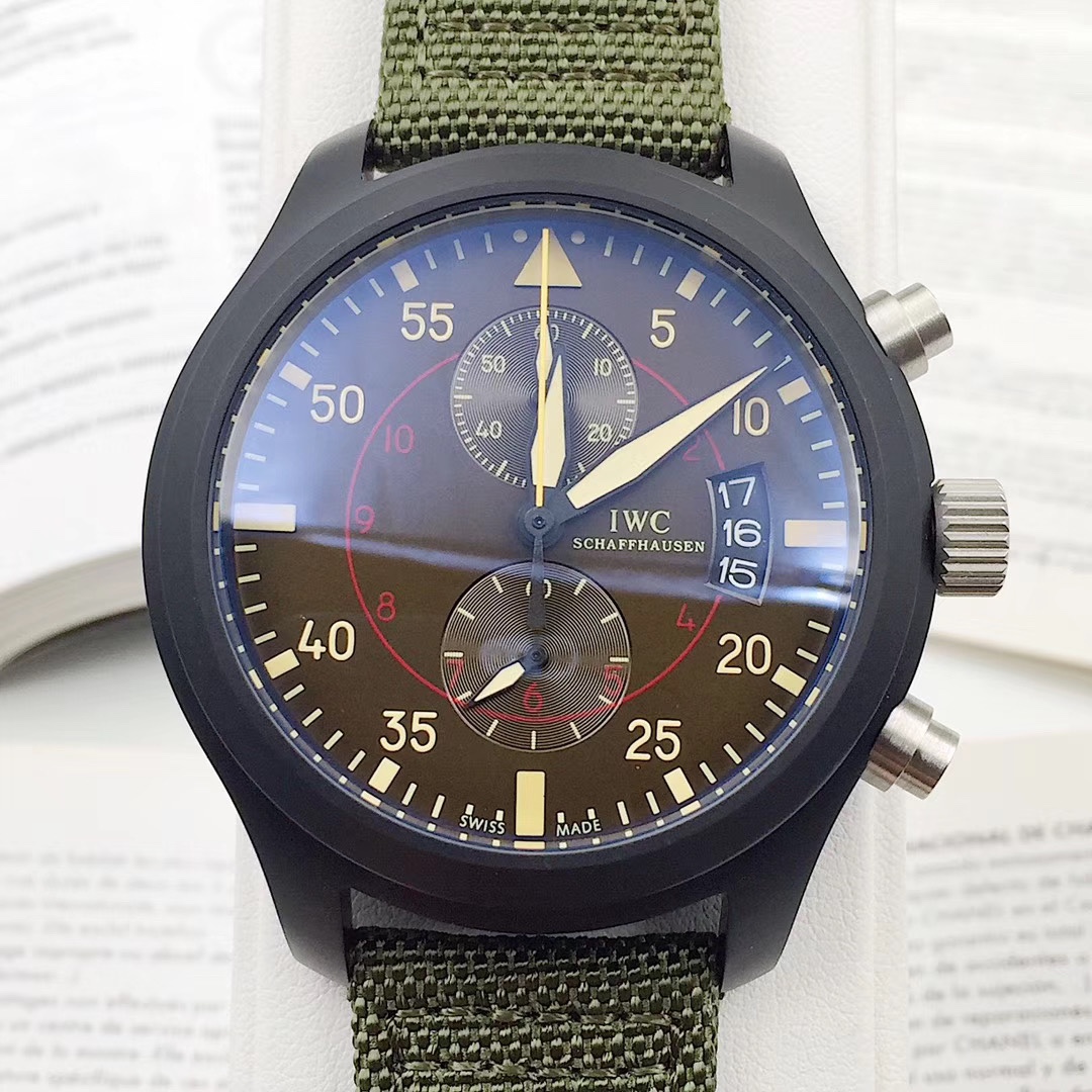 IWC飛行士シリーズTOP GUN Miramar メンズ腕時計