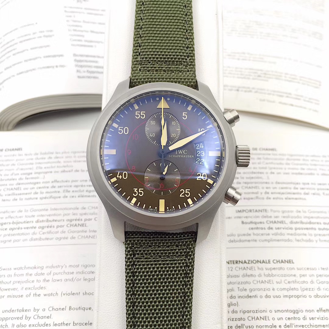 IWC飛行士シリーズTOP GUN Miramar腕時計 - 男性用45mm