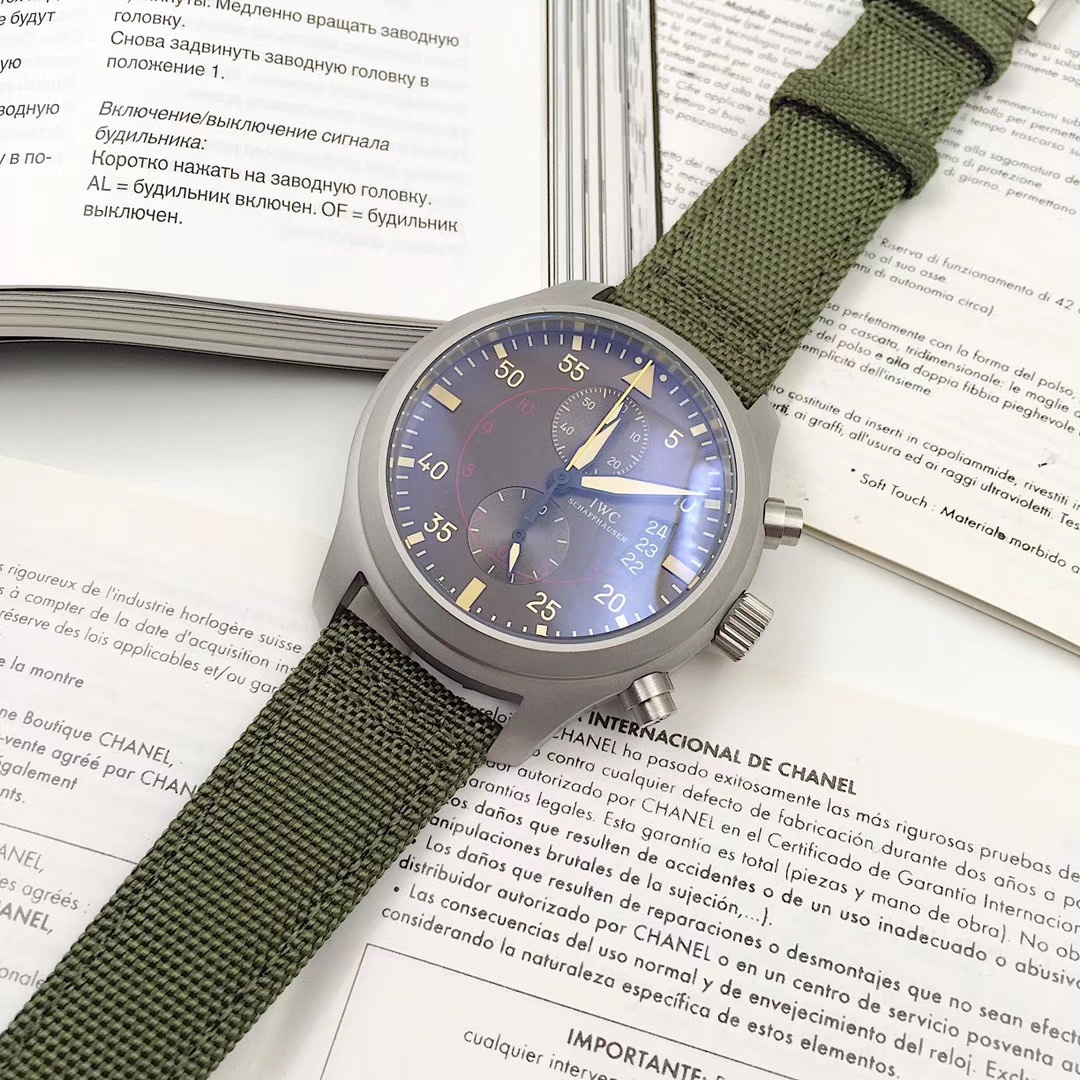 IWC飛行士シリーズTOP GUN Miramar腕時計 - 男性用45mm