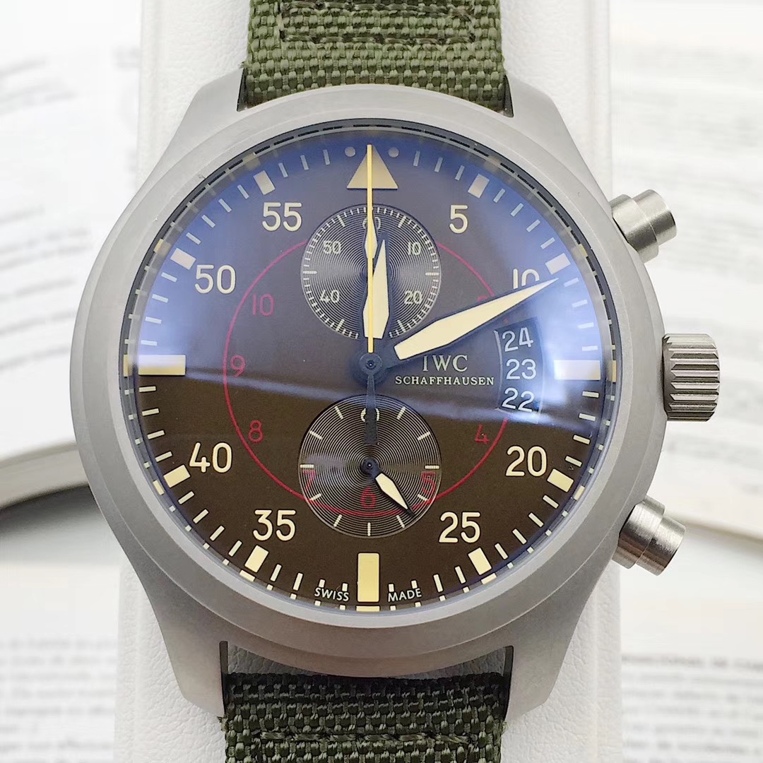 IWC飛行士シリーズTOP GUN Miramar腕時計 - 男性用45mm