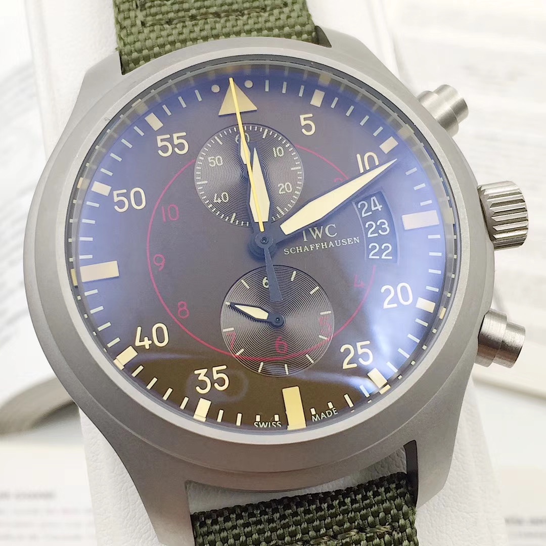 IWC飛行士シリーズTOP GUN Miramar腕時計 - 男性用45mm