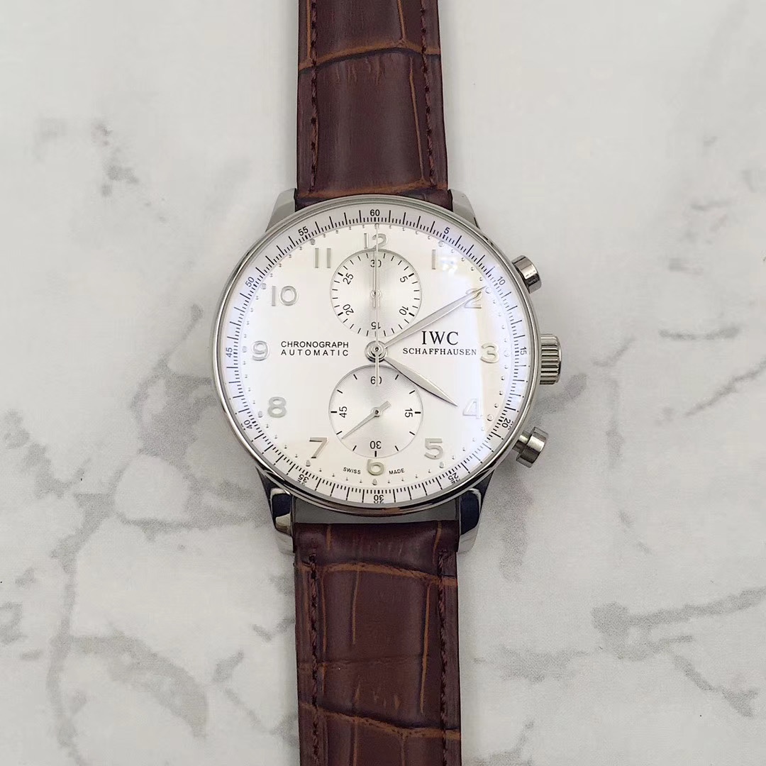 IWC 葡萄牙計時腕表 男士用 316精鋼と真皮の高級感