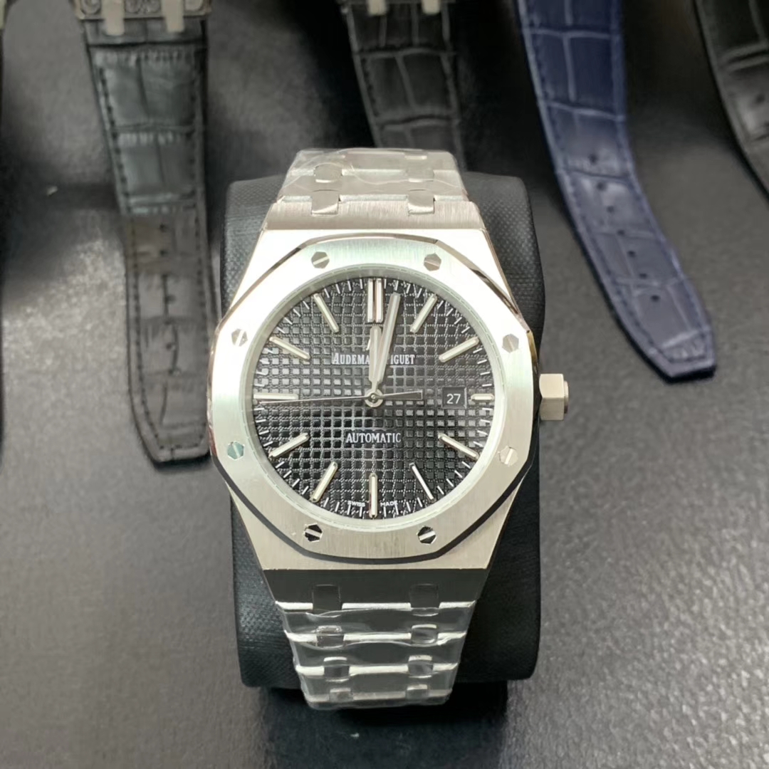 愛彼 AP ロイヤルオークシリーズ メンズ腕時計 44mm