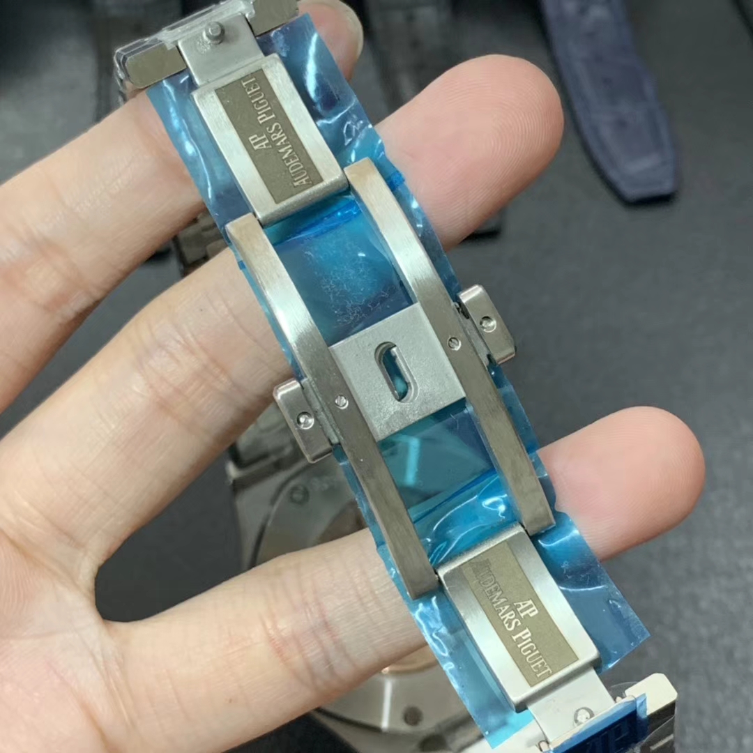 愛彼 AP ロイヤルオークシリーズ メンズ腕時計 44mm 自動巻き