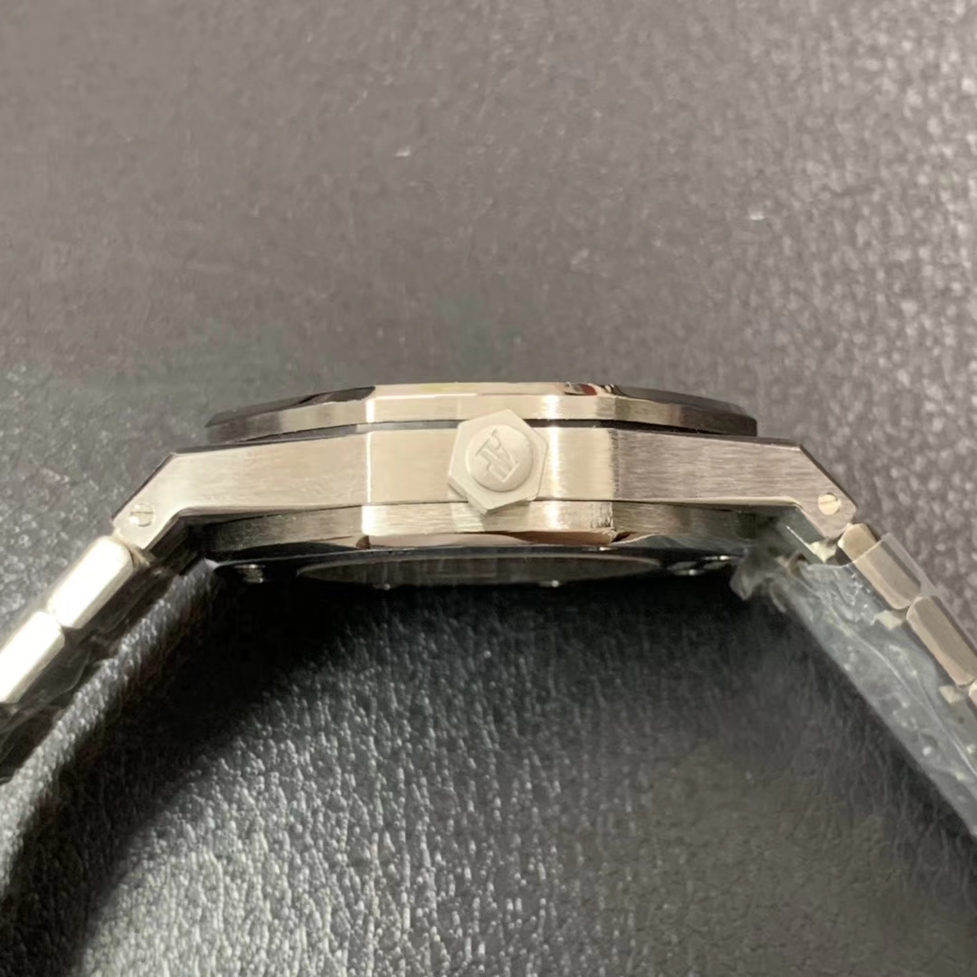 愛彼 AP ロイヤルオークシリーズ 男性用腕時計 44mm