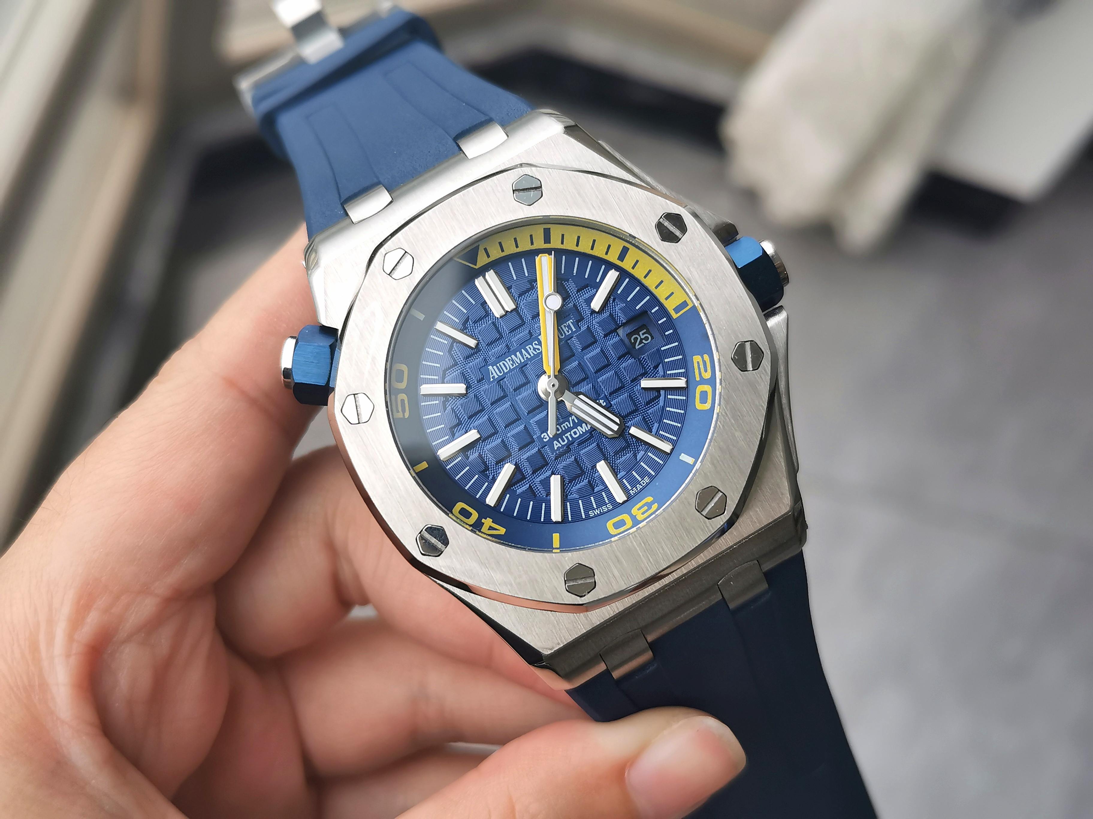 愛彼 AP 皇家橡树系列 男士腕表 44mm 自動機械