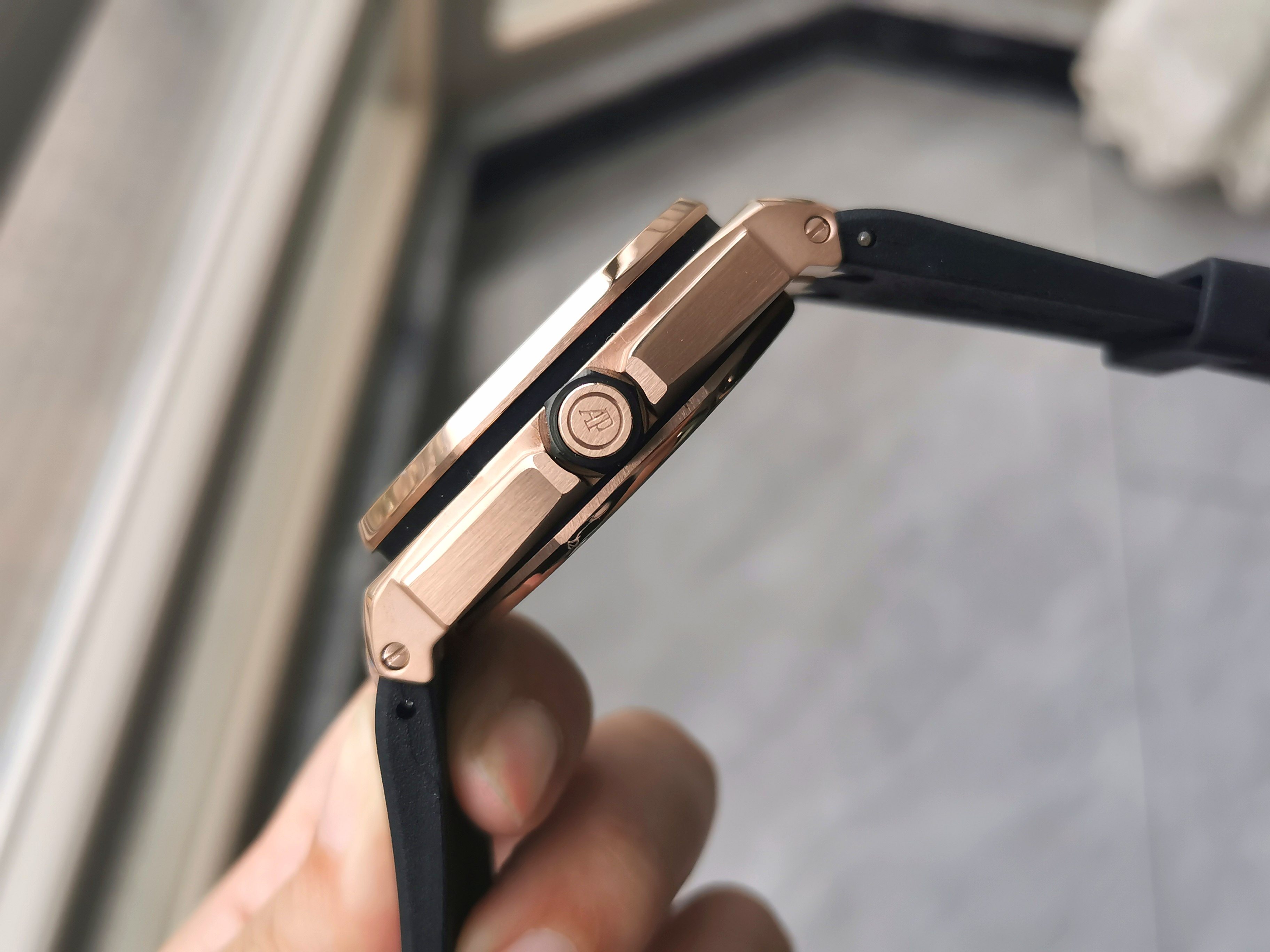 愛彼 AP ロイヤルオークシリーズ メンズ腕時計 44mm