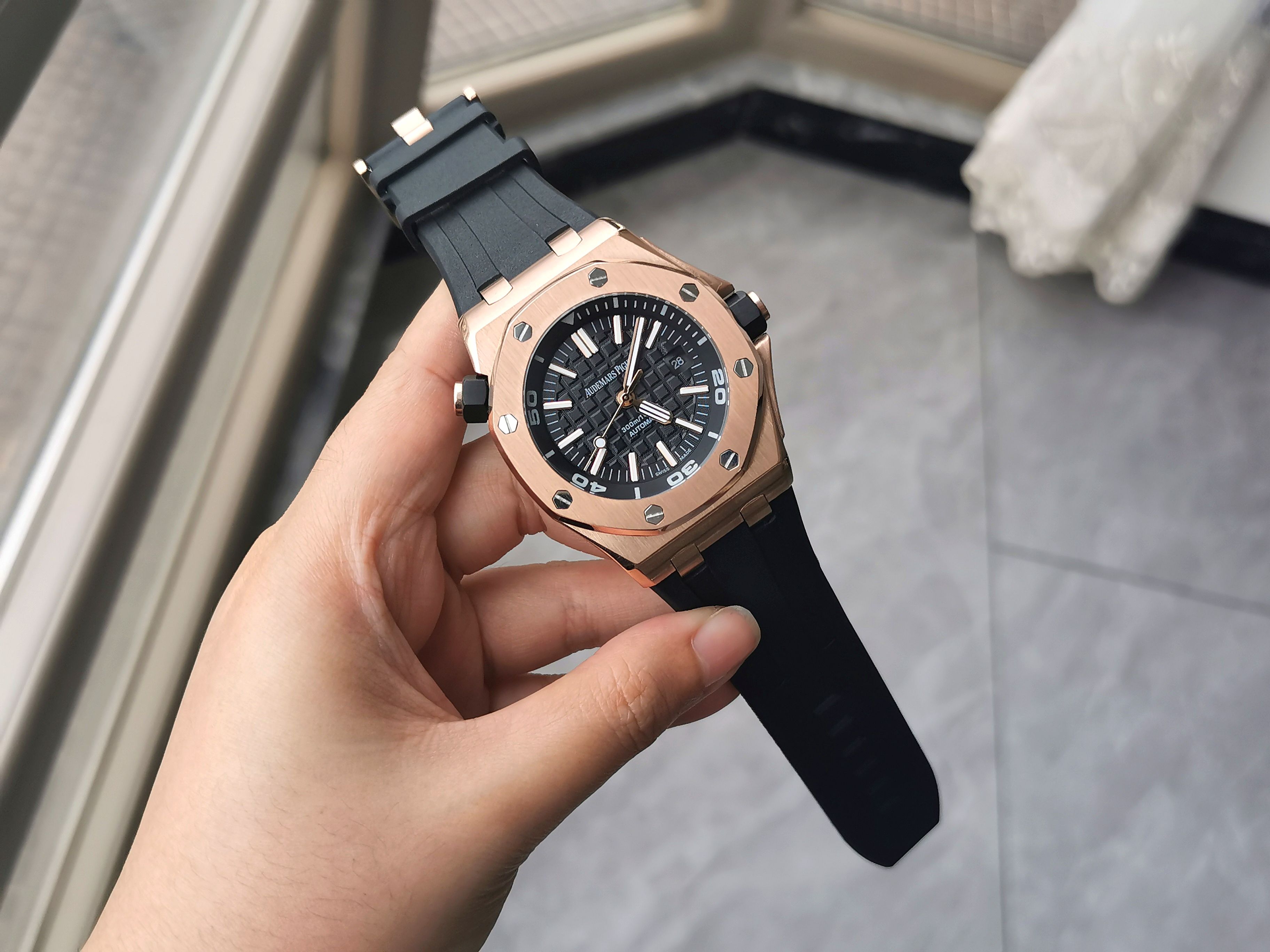 愛彼 AP ロイヤルオークシリーズ メンズ腕時計 44mm