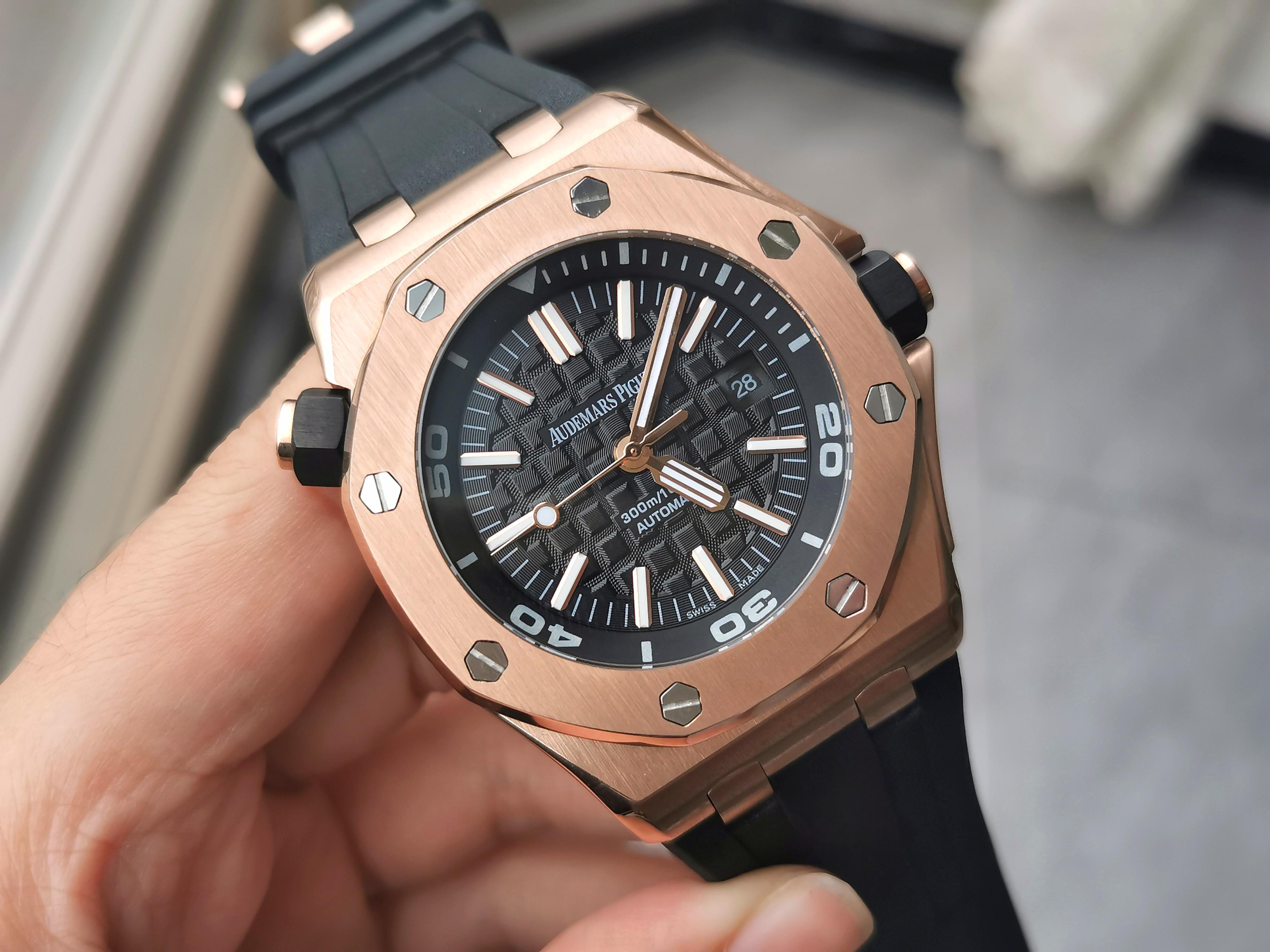 愛彼 AP ロイヤルオークシリーズ メンズ腕時計 44mm