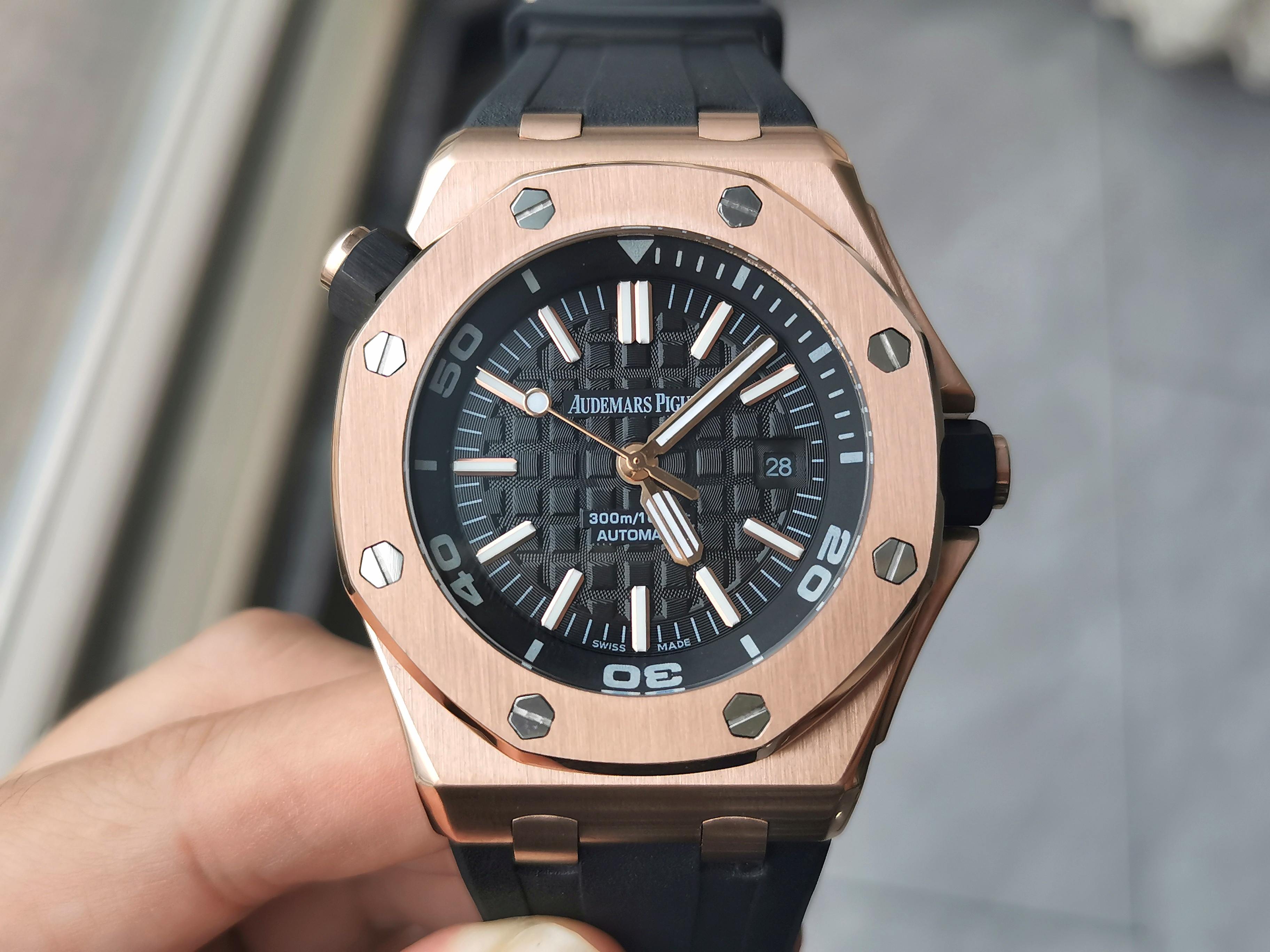 愛彼 AP ロイヤルオークシリーズ メンズ腕時計 44mm