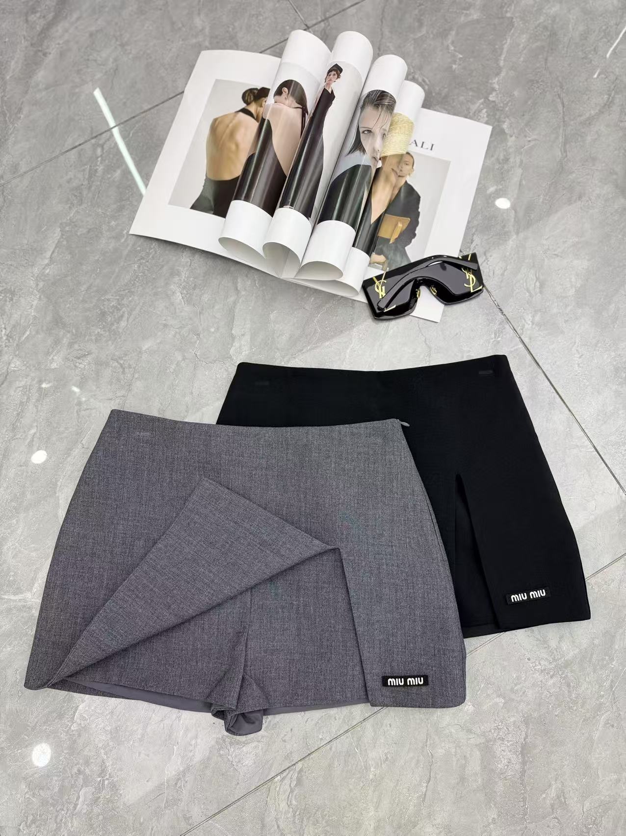 “High-End Quality Women’s Suits: Miu Burst New 2025 Autumn/Winter Collection in Cash Black and Grey” - 图片 5