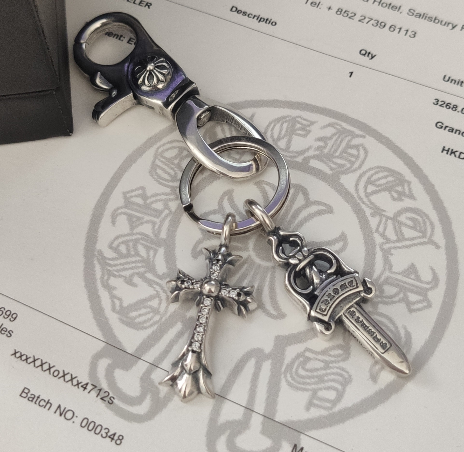 💰 150 现货 克罗心钥匙扣，既是钥匙扣也可以是项链，单独再买条自己喜欢的项链就可实现多了两条项链！！！非常划算的一款饰品，钥匙扣也是项链吊坠！！！