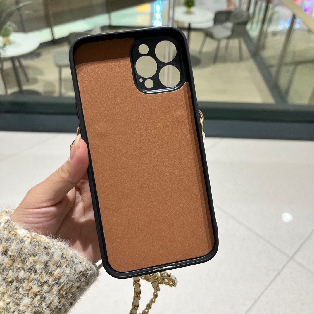 ️mCHANEL秋冬新款香奈儿斜挎链条logo手机壳型号iPhone136.1iPhone13Pro6.