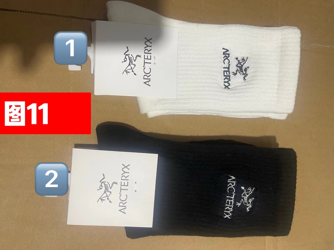 💰30    3双袜子
留言图几➕编号下单⭕️独家实拍💢纯棉袜子、高质量、上脚舒适、透气性强、时尚百搭！
不得不说颜色太美啦🌸～每双颜色都好看～无滤镜实拍